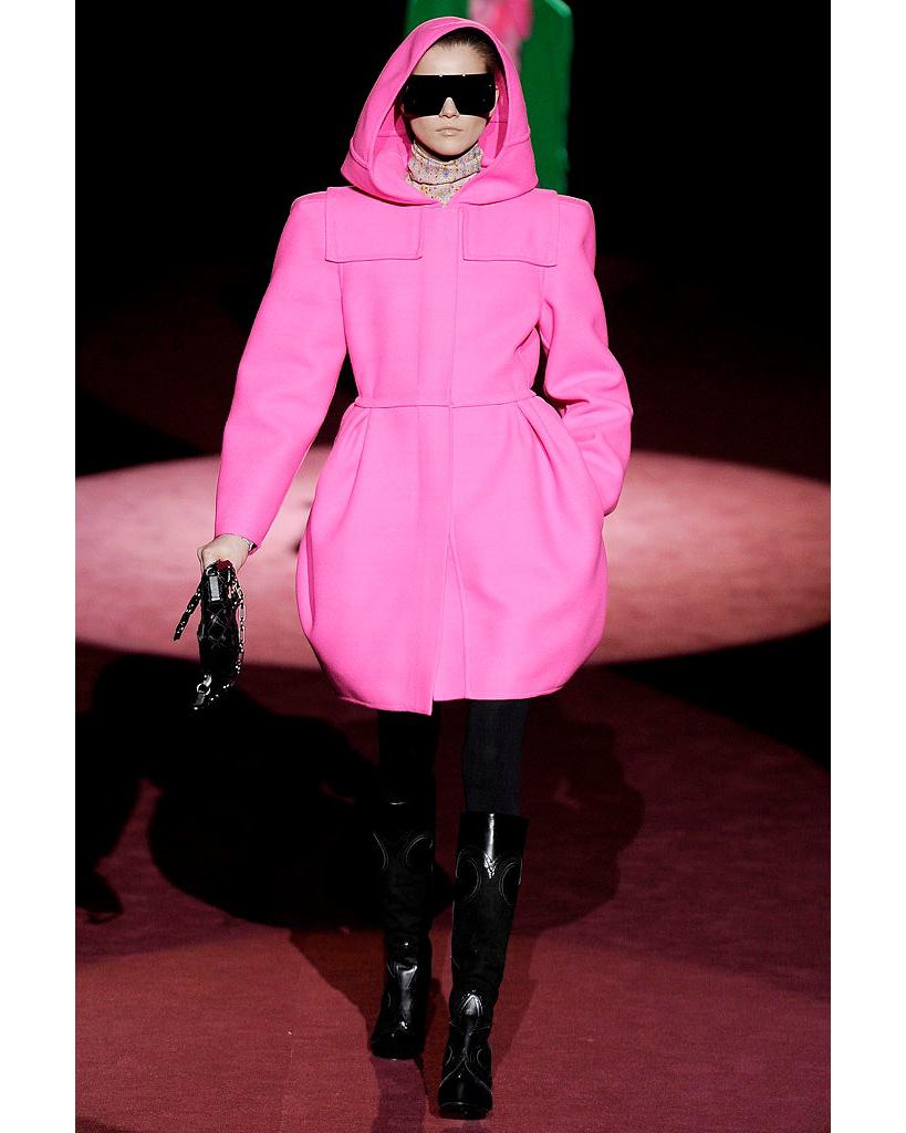 Women's Fall 2009 Marc Jacobs Runway Hooded Fuchsia Wool Coat For Sale