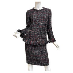 Fall 2010 Chanel Tweed Black and Red Suit/Size 40/42