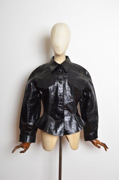 Fall 2018 OFF WHITE c/o Virgil Abloh Crocodile Leather Structured Black Jacket