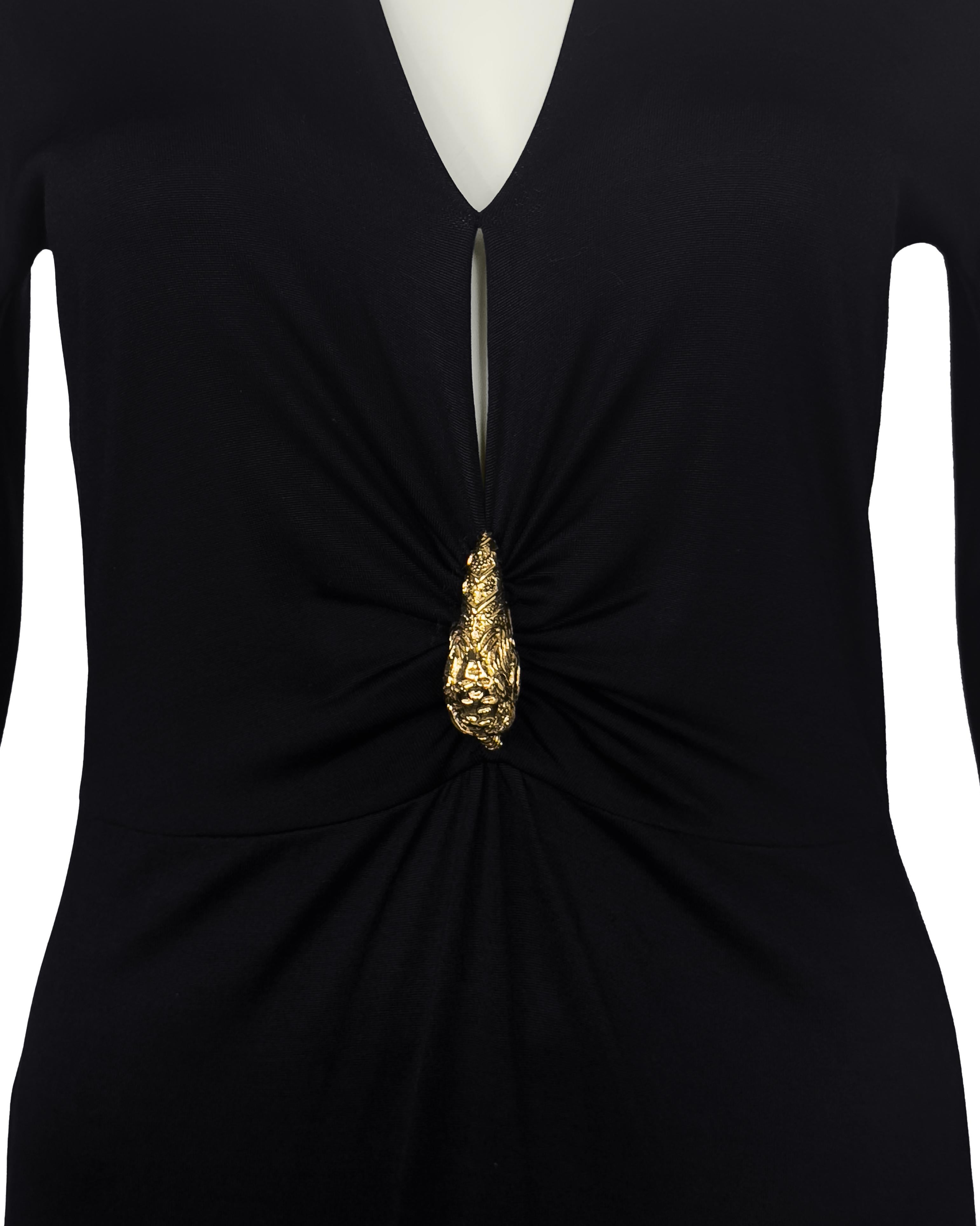 Autunno/Inverno 2000 Gucci by Tom Ford Vestito in jersey nero con testa di tigre dorata In condizioni buone in vendita a Toronto, Ontario