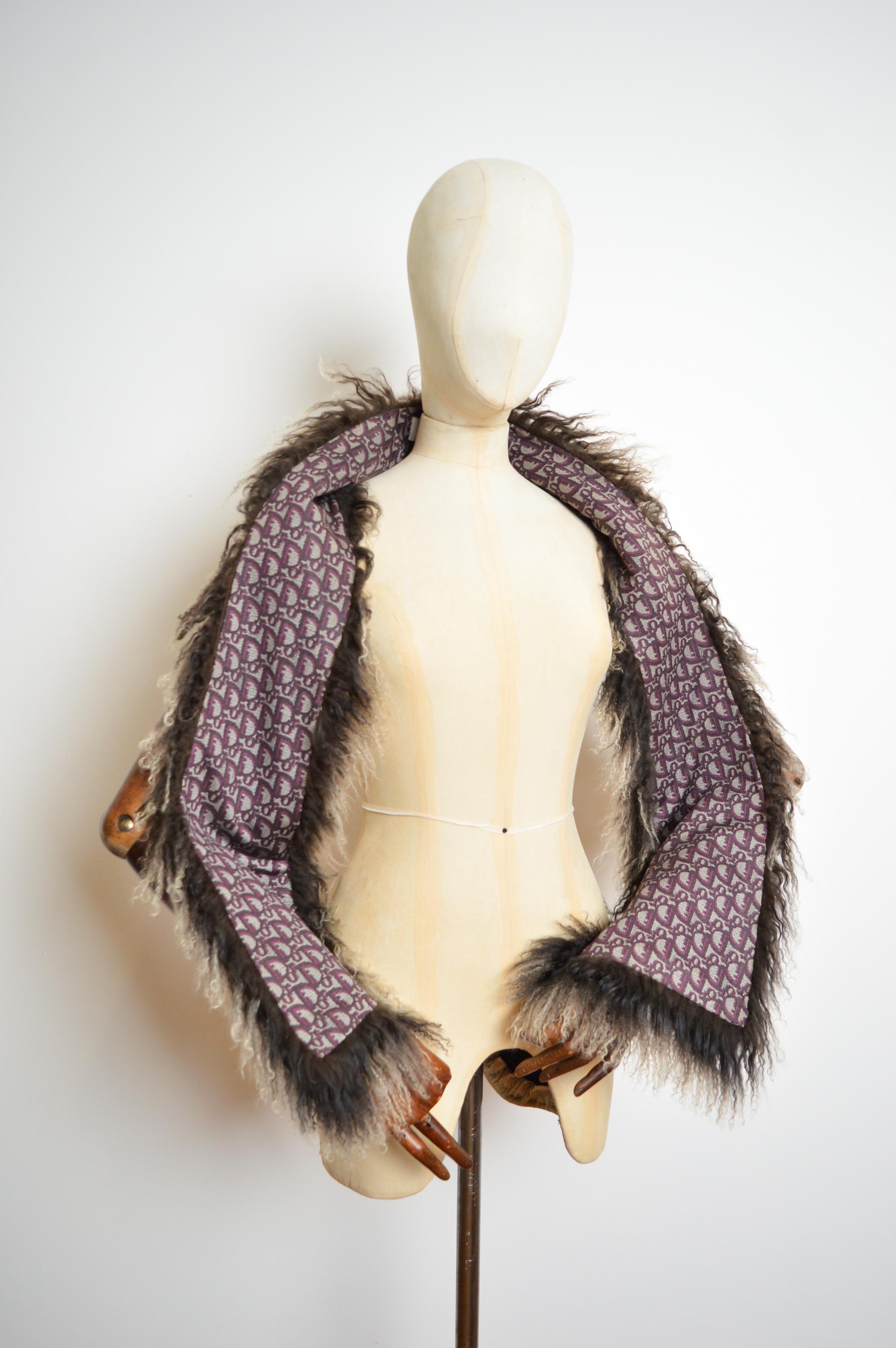 Fall / Winter 2000 John Galliano Christian Dior Brown Mongolian Lamb Boa Scarf For Sale 4