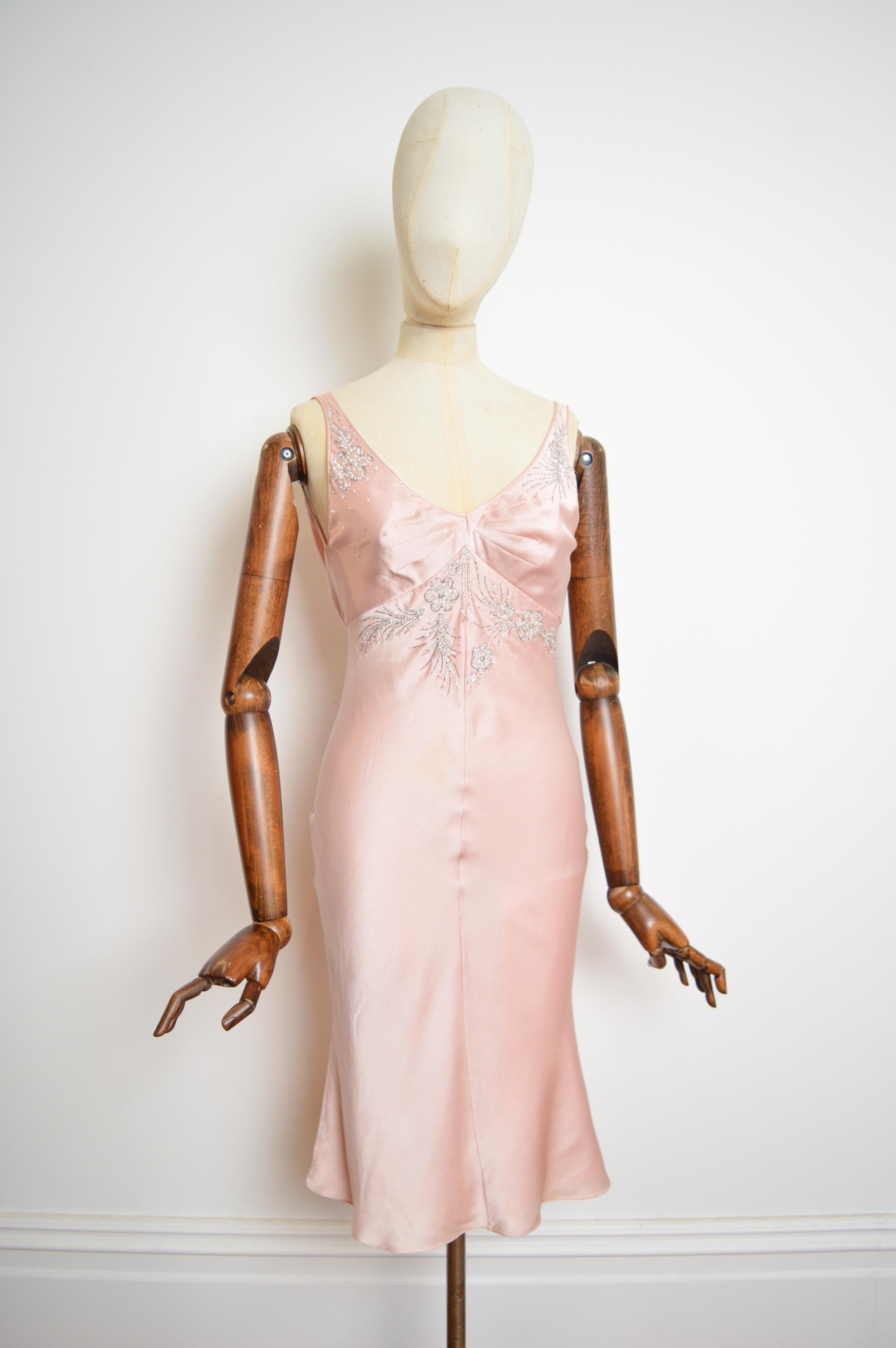 Fall / Winter 2004 Christian Dior by John Galliano Ballet Pink Silk beaded Dress 5