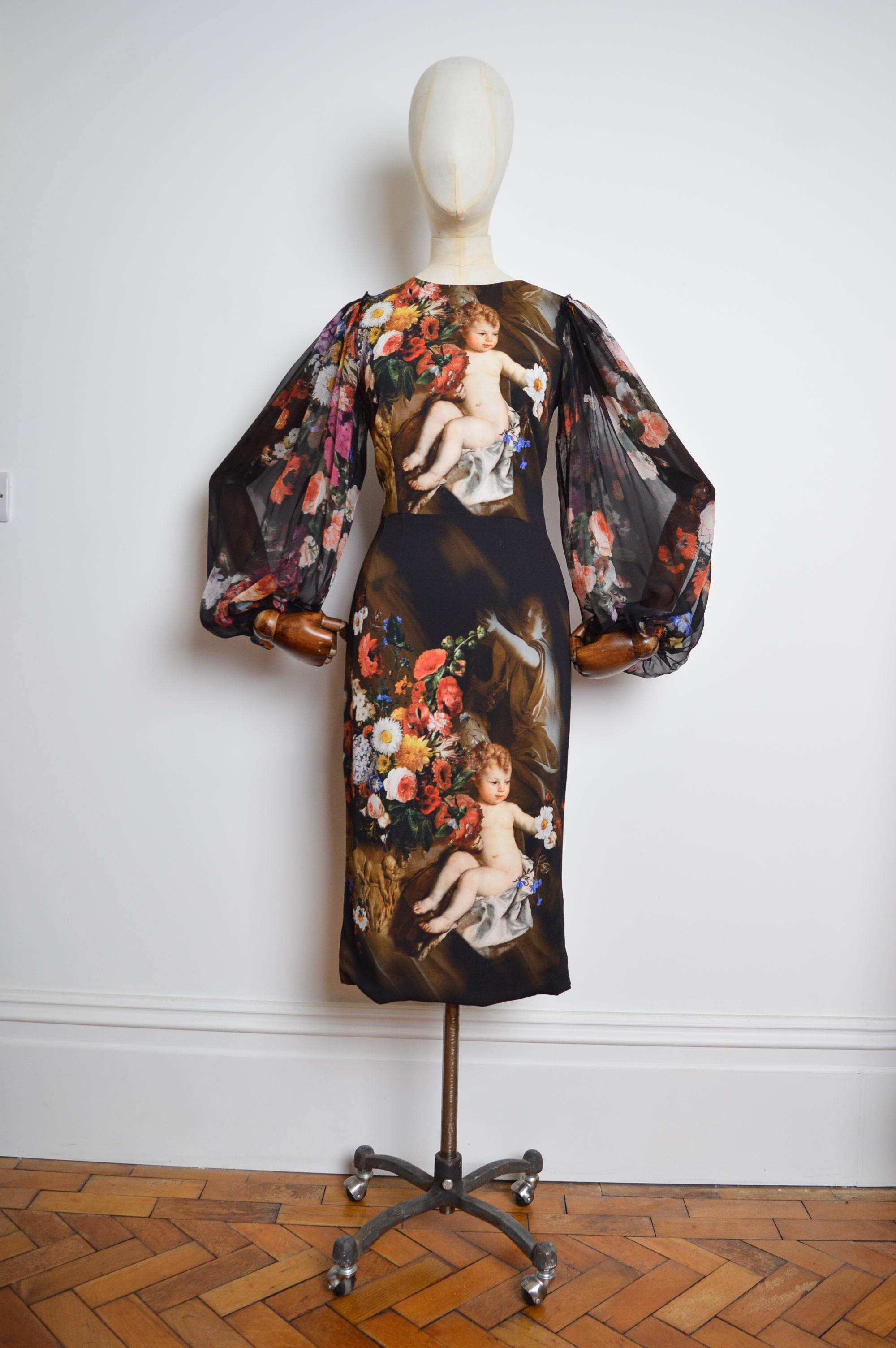 DOLCE & GABBANA Runway - Robe ange baroque à fleurs transparentes, automne/hiver 2012 en vente 1