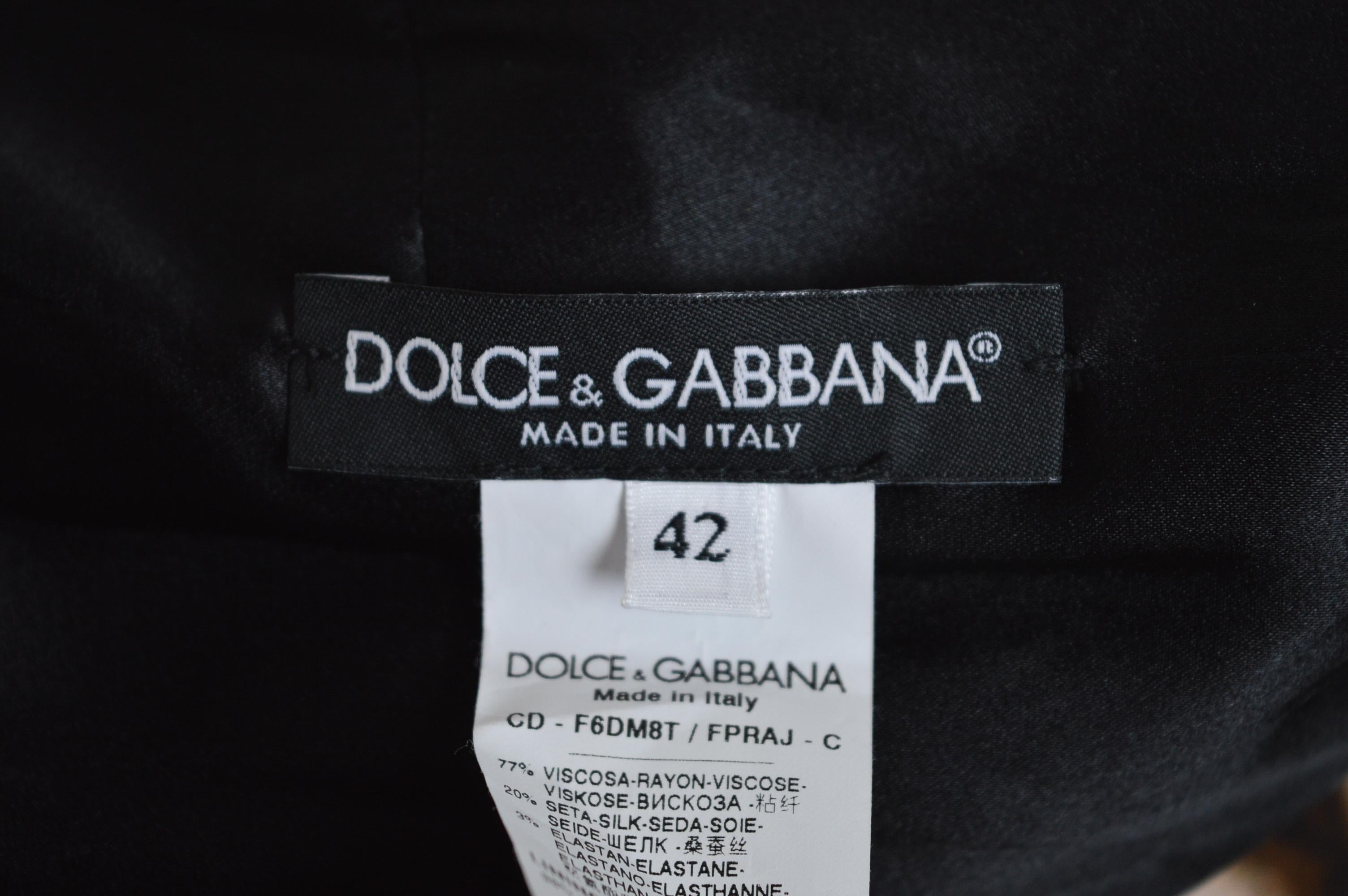 DOLCE & GABBANA Runway - Robe ange baroque à fleurs transparentes, automne/hiver 2012 en vente 4