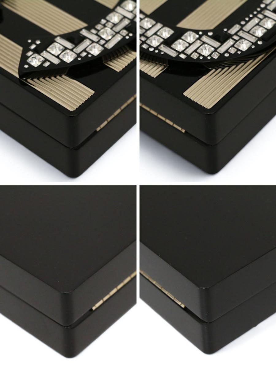 Fall-Winter 2015/2016 Chanel N5 Minaudière For Sale 9