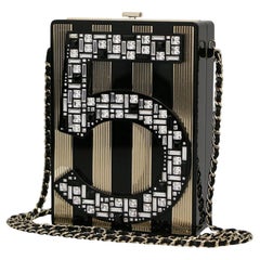Fall-Winter 2015/2016 Chanel N5 Minaudière