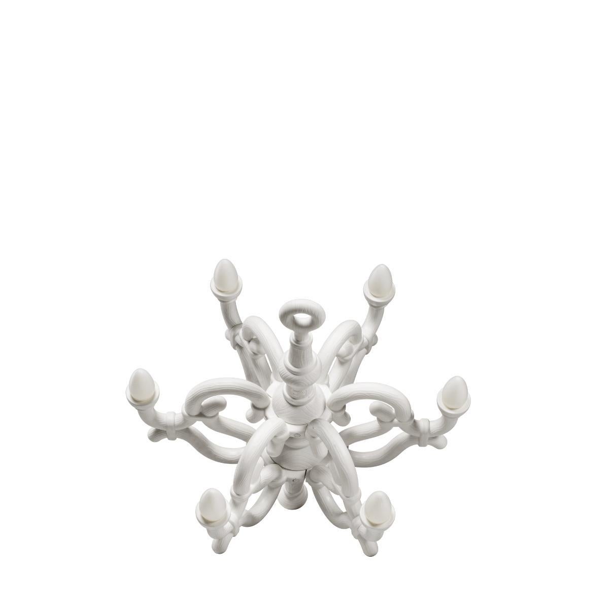 Fallen-Kronleuchter M, Lampe aus weißem, recyceltem Polyethylene von Studio Job (Italienisch) im Angebot