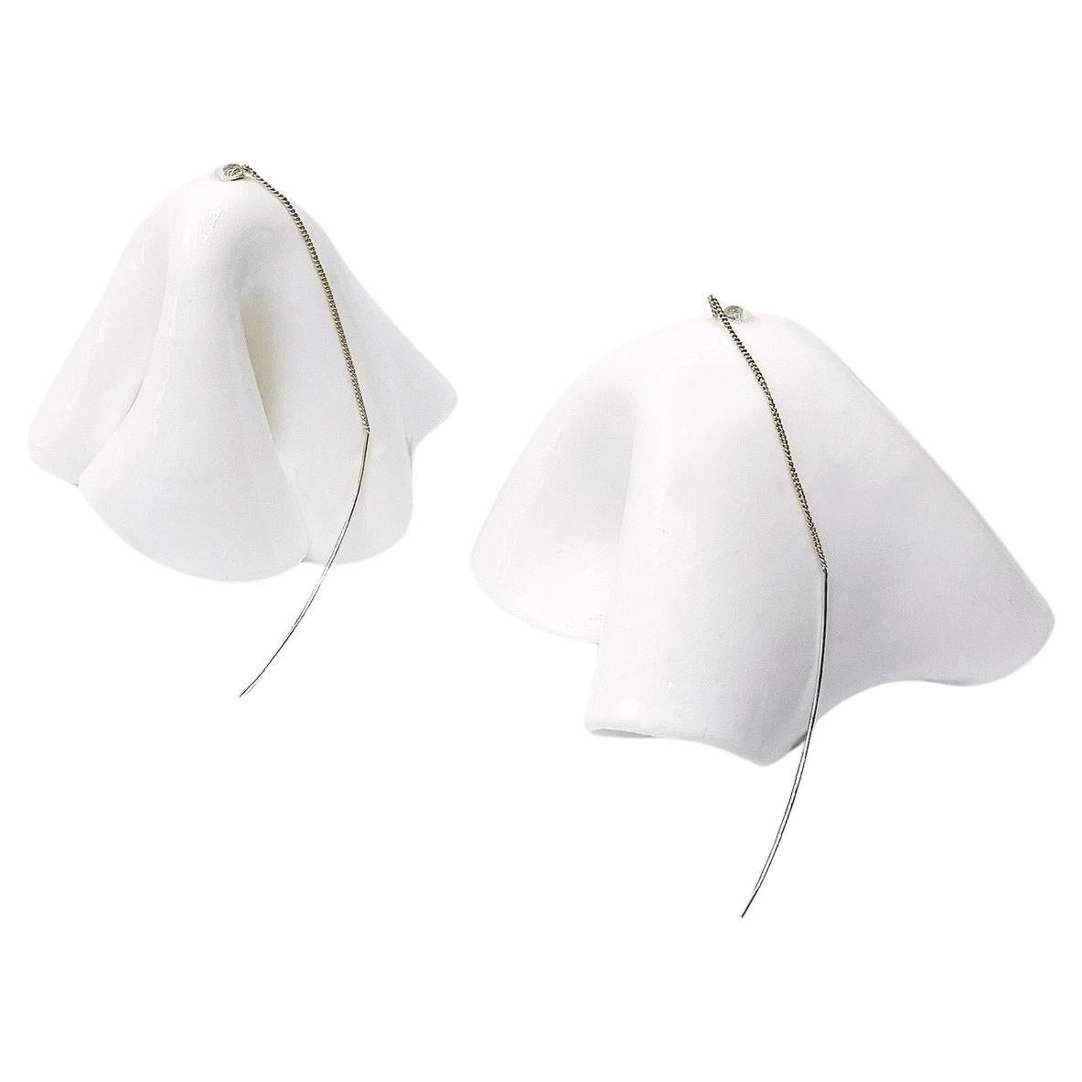 Orecchini a forma di oggetto scolpito FALLEN TISSUES in vendita