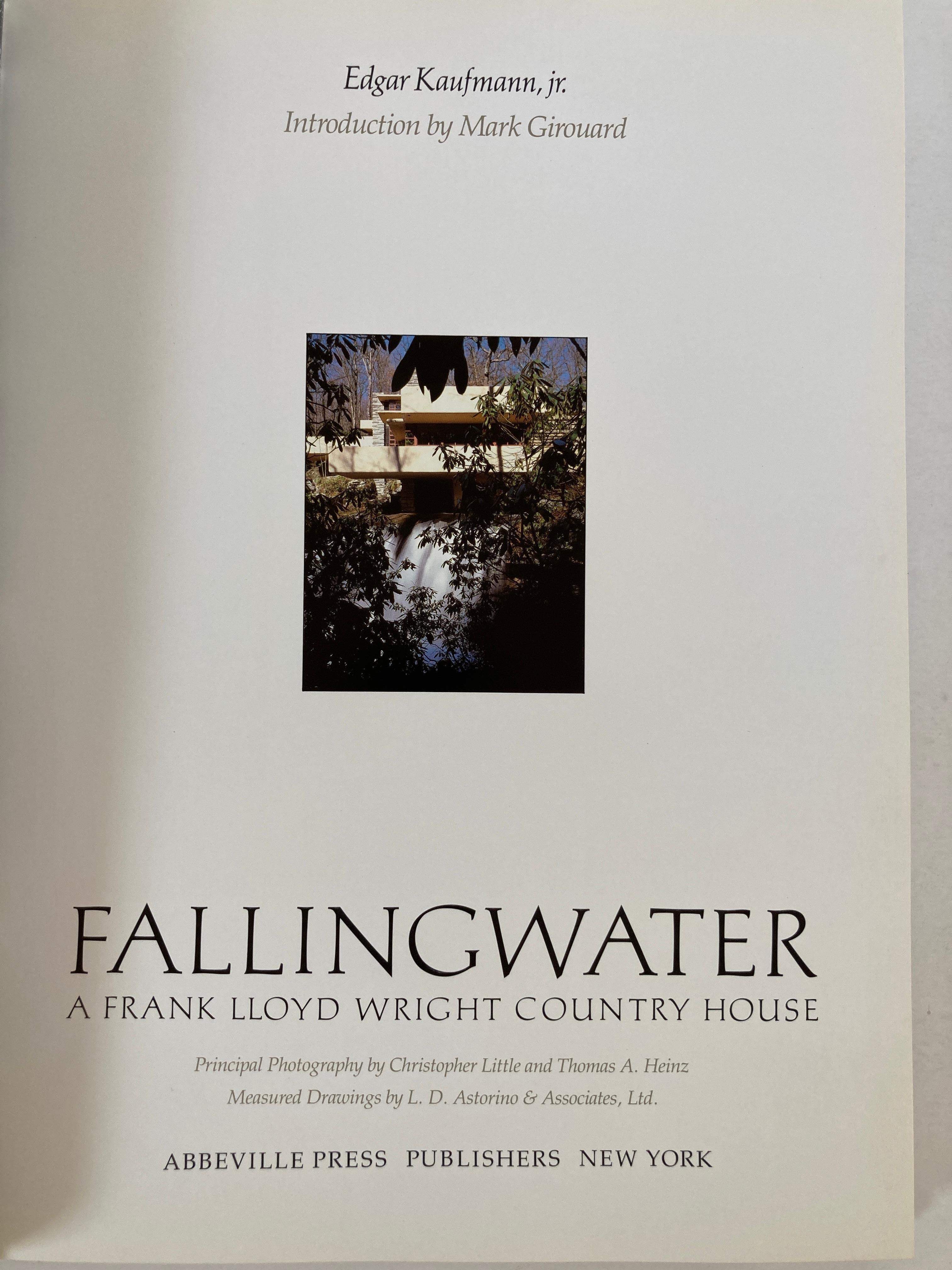 Papier Livre Fallingwater A Frank Lloyd Wright Country House d'Edgar Kaufmann, 1986 en vente