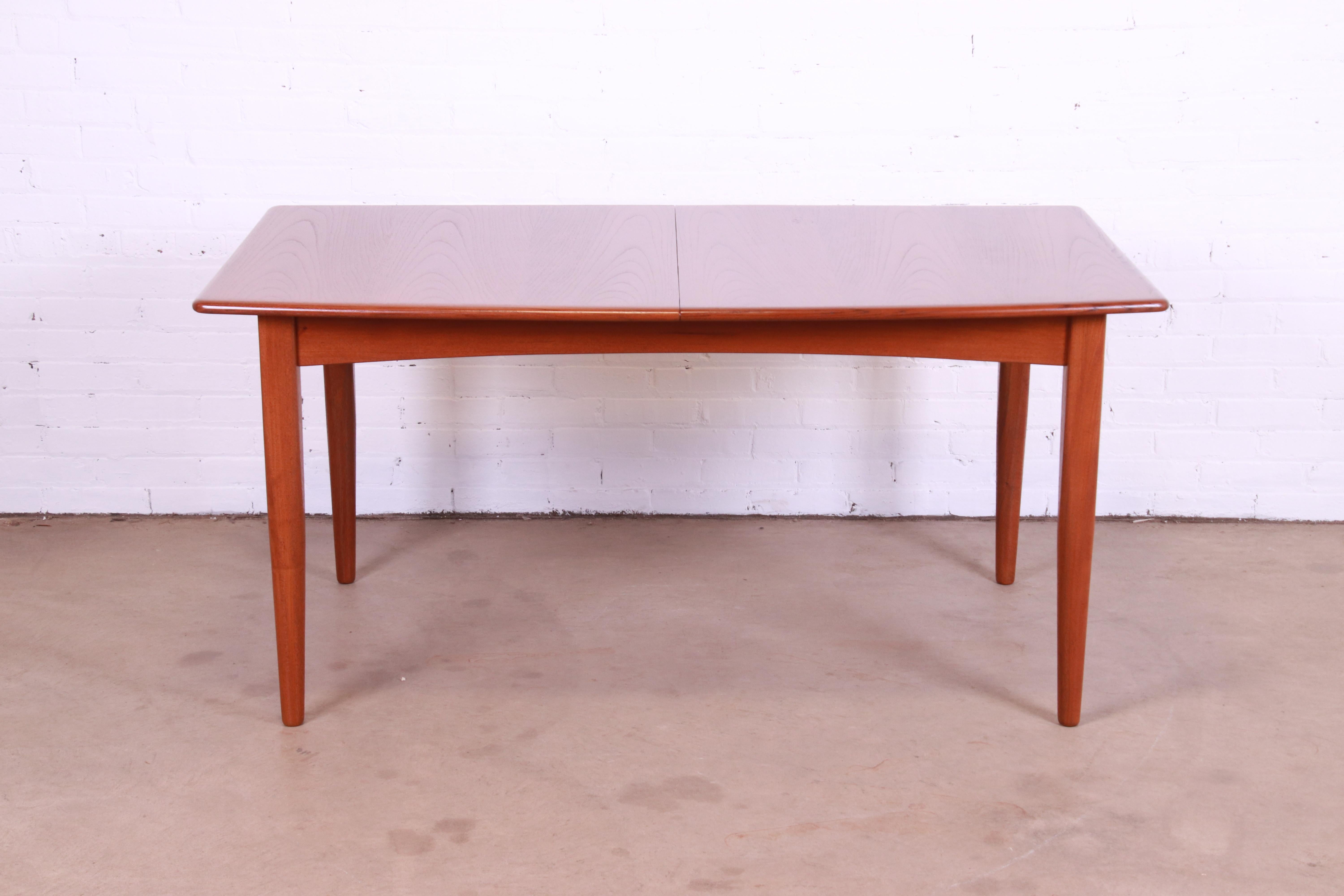 Falster Danish Modern Teak Boat-Shaped Extension Dining Table, Newly Refinished 3