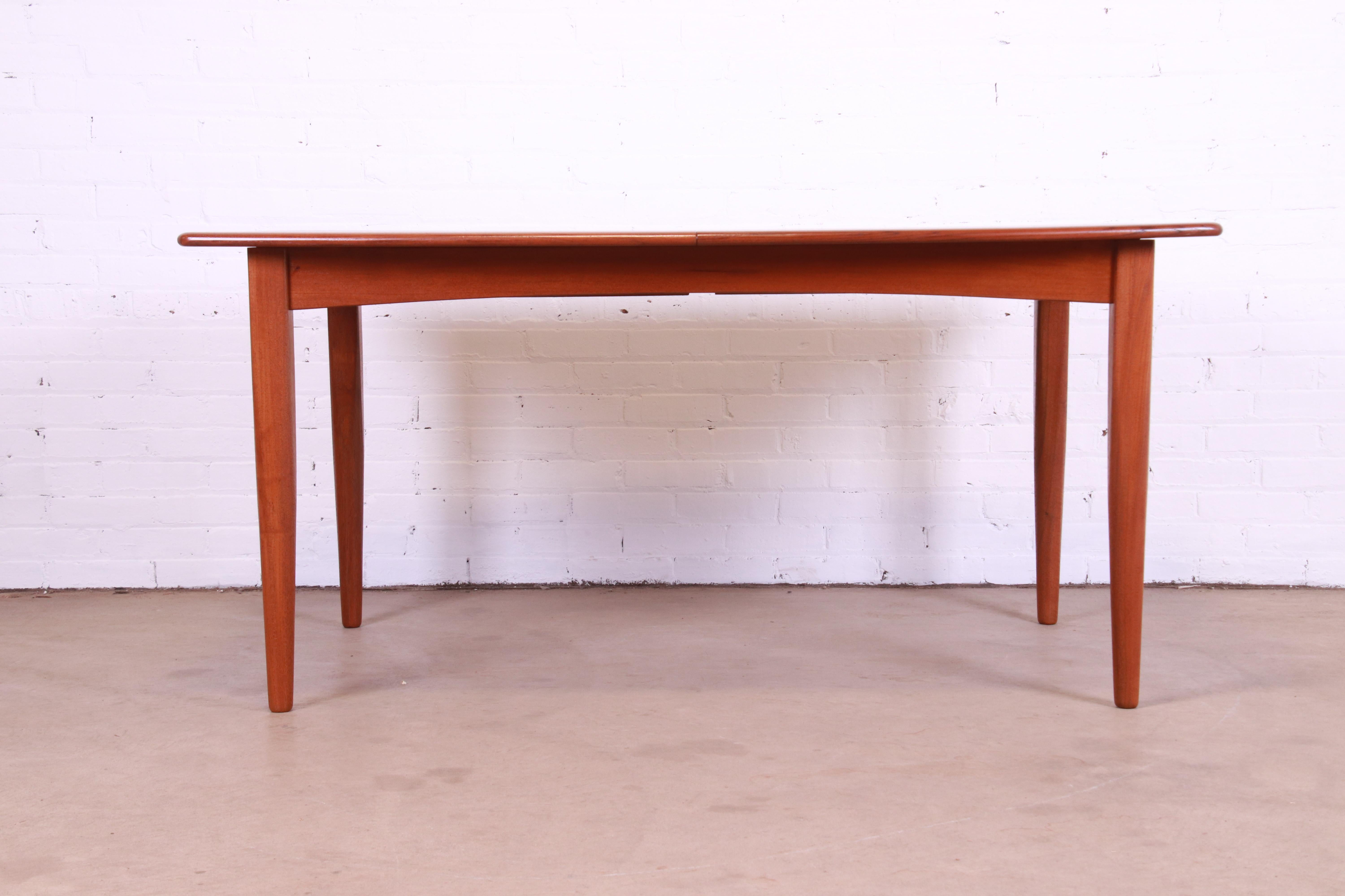 Falster Danish Modern Teak Boat-Shaped Extension Dining Table, Newly Refinished 4