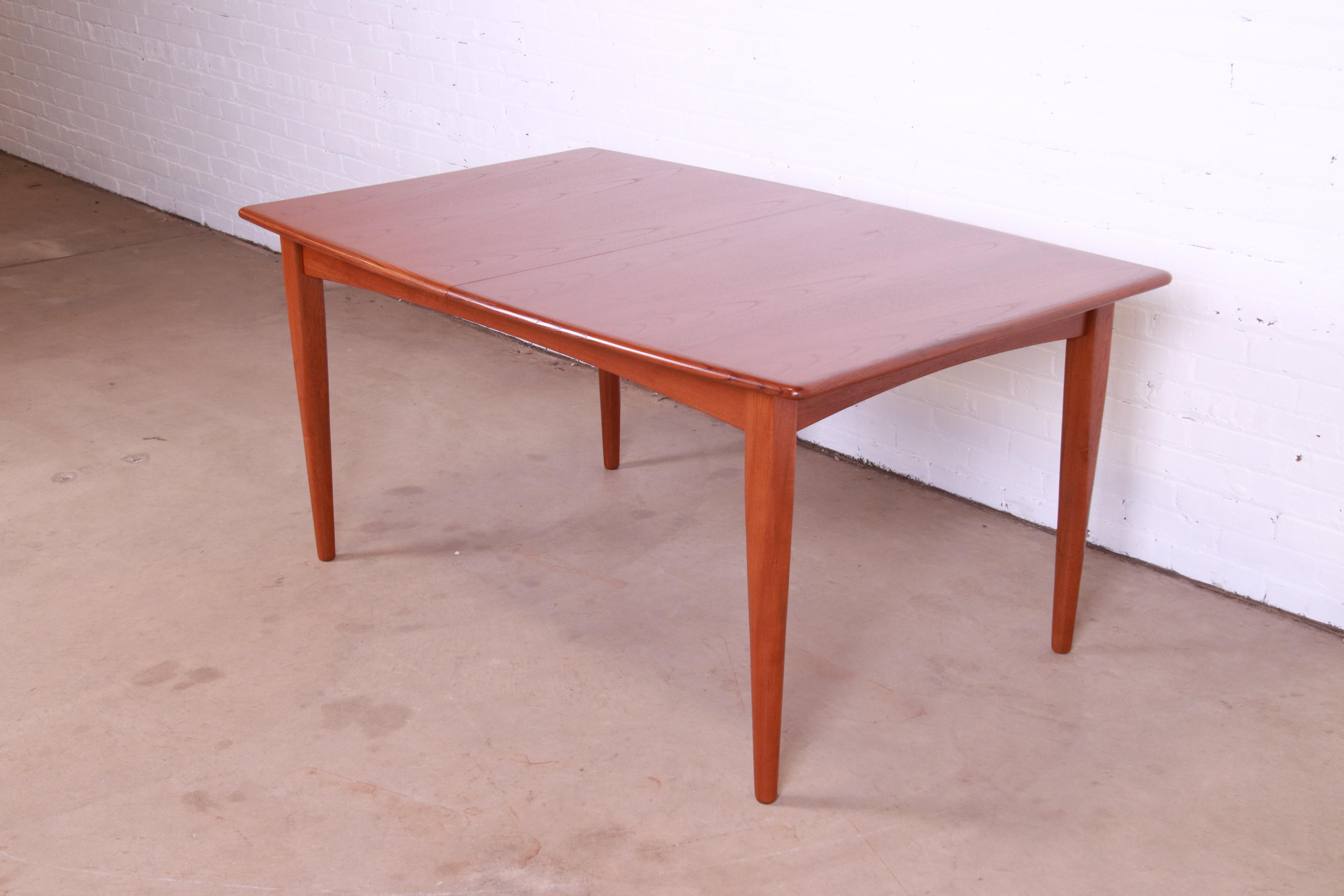 Falster Danish Modern Teak Boat-Shaped Extension Dining Table, Newly Refinished 5