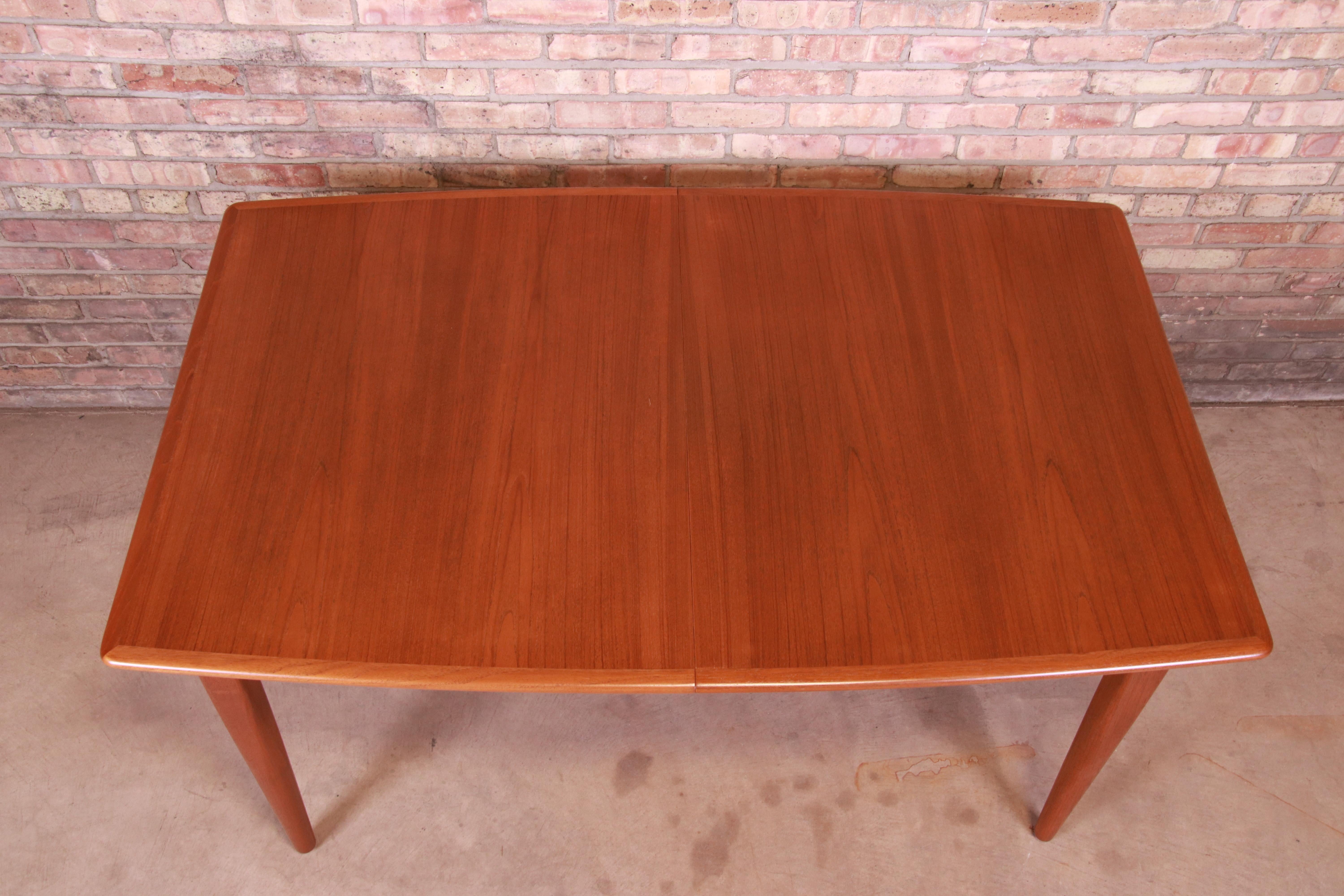 Falster Danish Modern Teak Boat-Shaped Extension Dining Table, Newly Restored 4