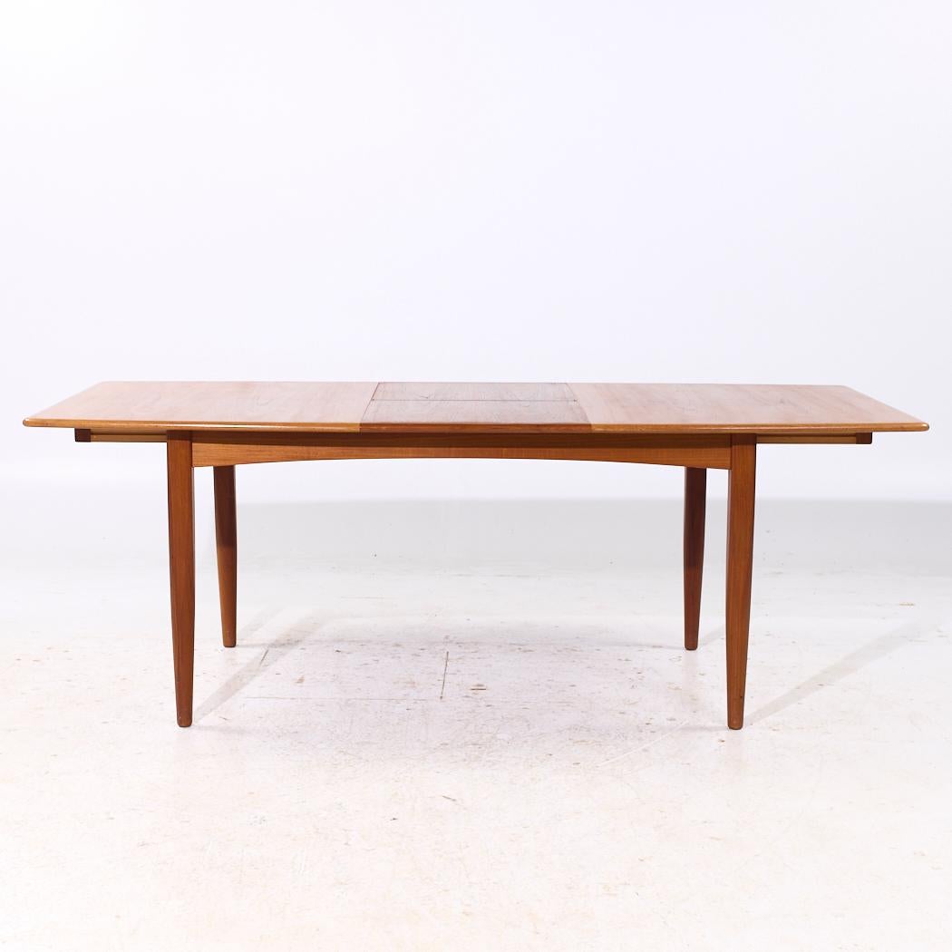 Falster Møbelfabrik MCM Table de salle à manger à rallonges avec 2 rallonges en vente 5