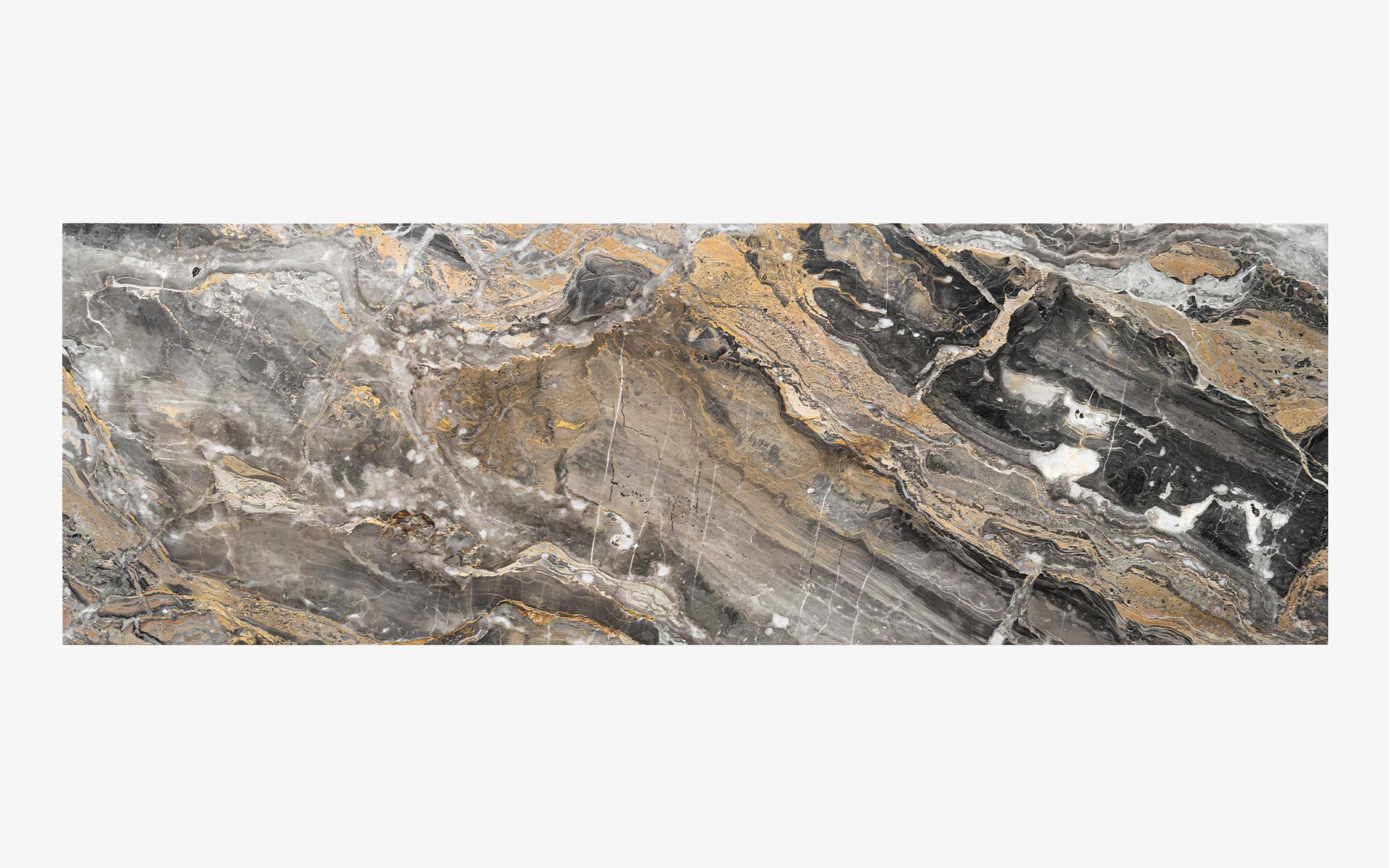 Ferronnerie Table d'appoint longue Famed avec plateau en marbre Labrador Gold et pieds plaqués laiton en vente