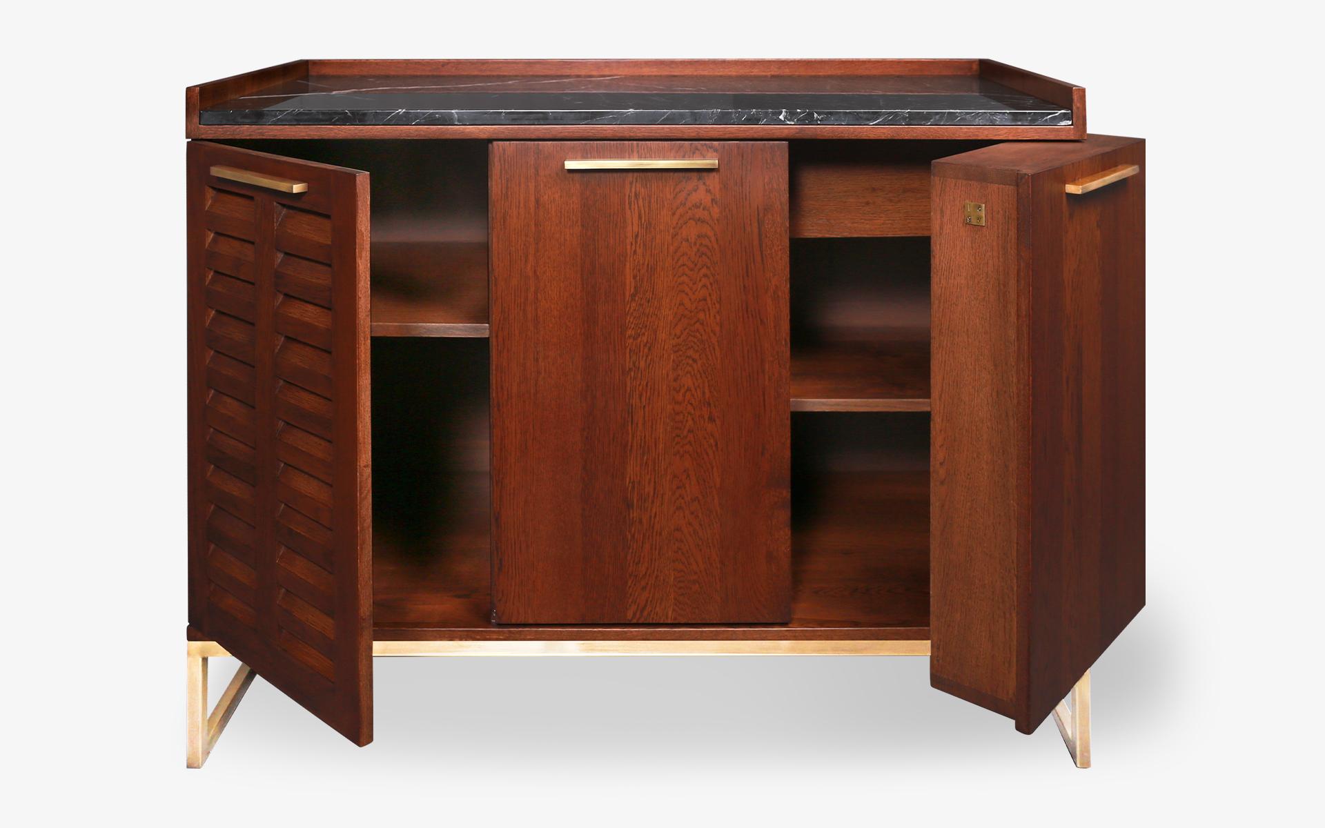 Famoso mueble bar para licores de mármol y madera en venta 5
