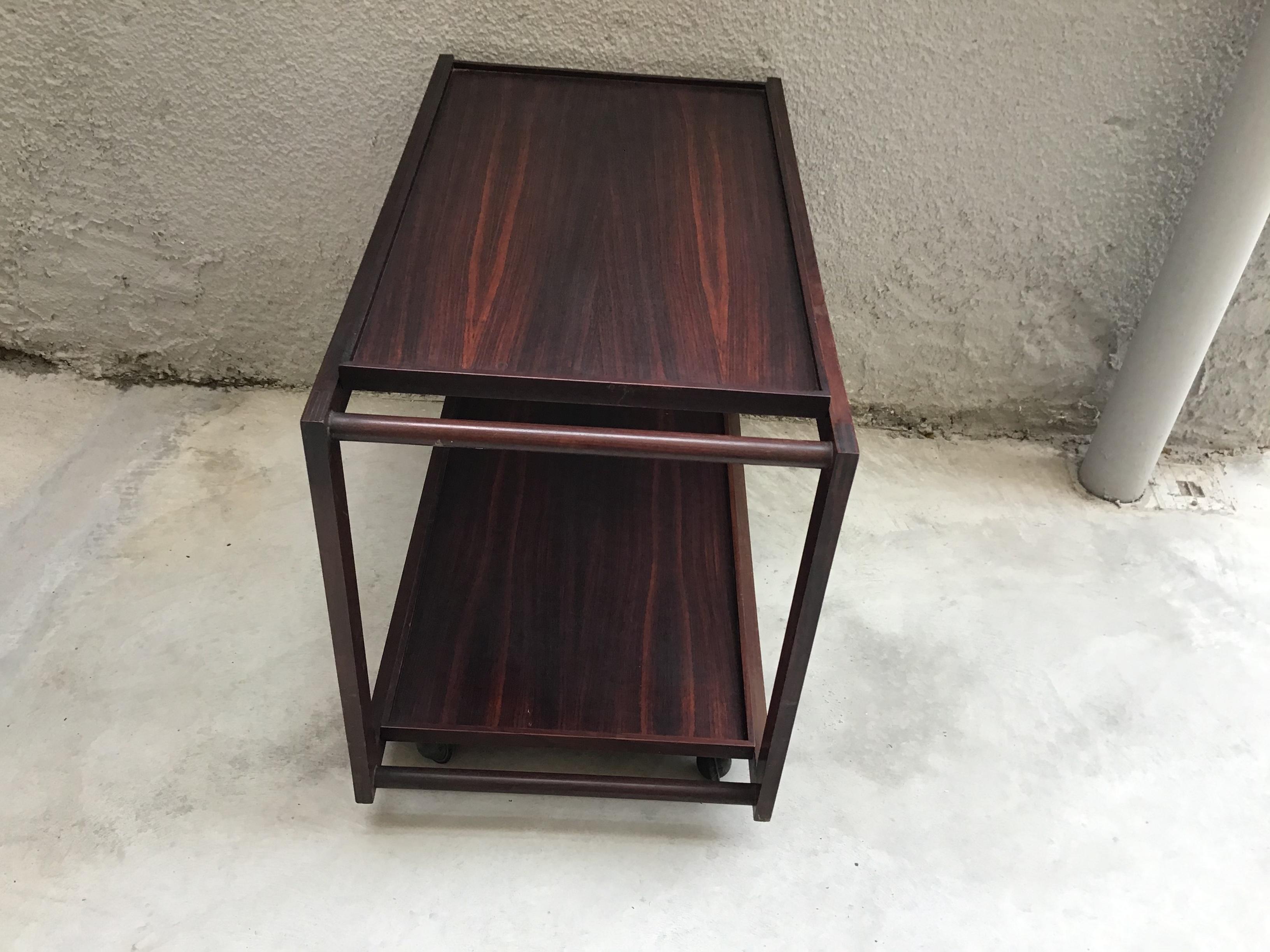 Italian F.Amedeo Cassina 1950 Movable trolley with removable tray Rosewood wood italy  For Sale