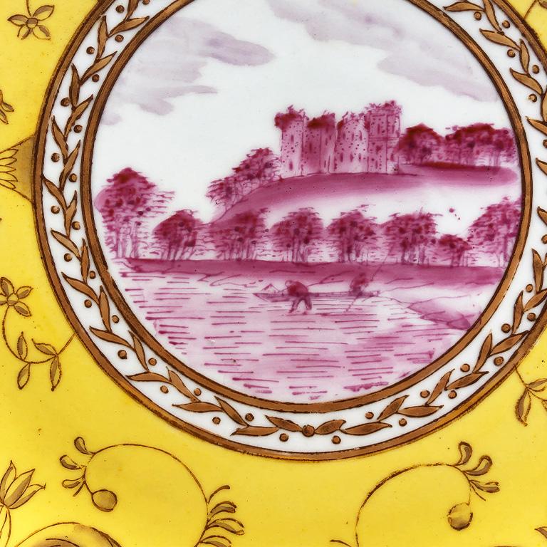 Famille Jaune Famille Rose Yellow and Pink Chinoiserie Chinese Plate In Good Condition In Oklahoma City, OK