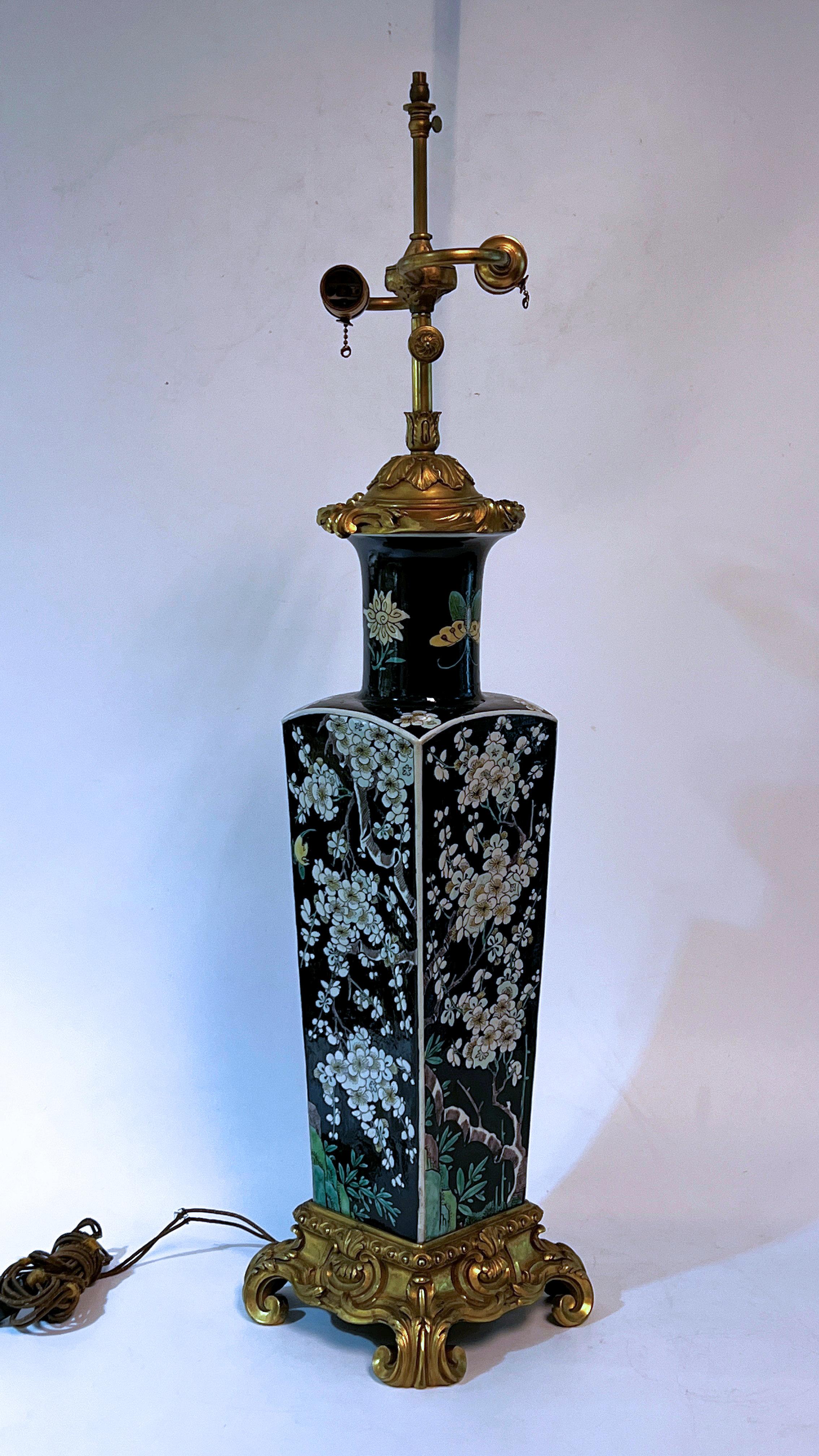 Famille Noire Chinese Porcelain Ormolu Bronze Mounted Table Lamp For Sale 12