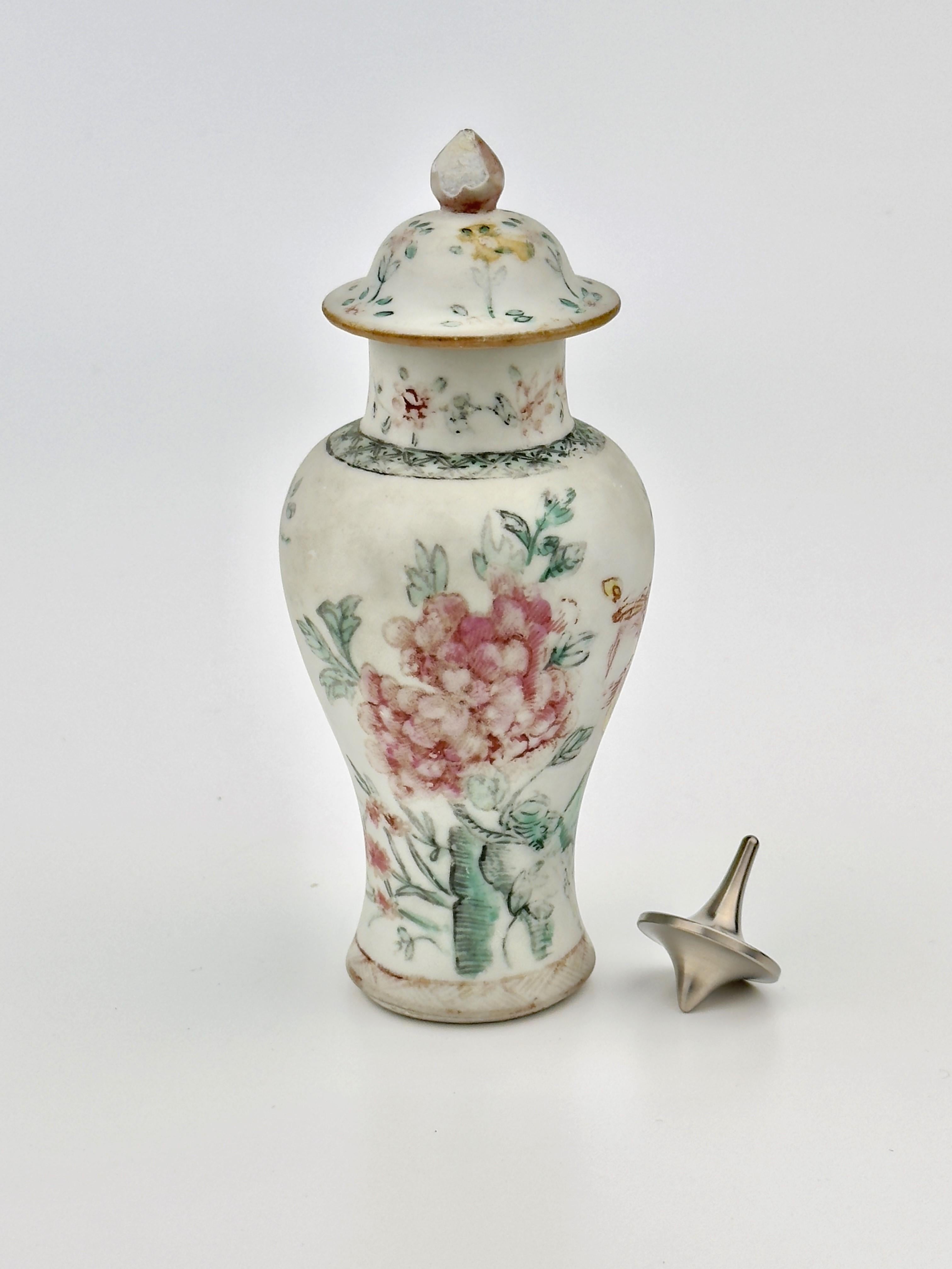 Chinoiserie Famille Rose Baluster vase Circa 1725, Qing Dynasty, Kangxi-Yongzheng reign For Sale