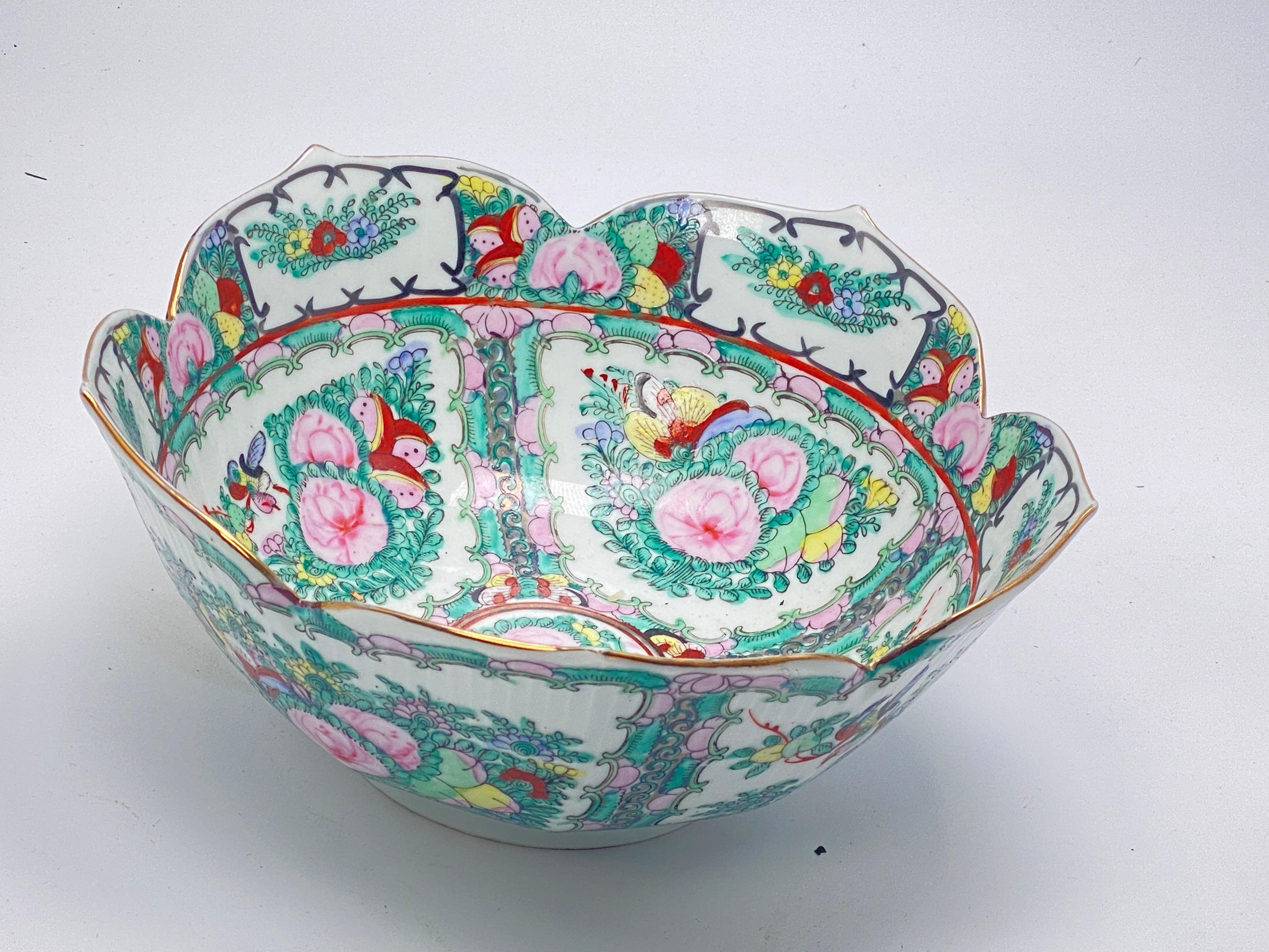 This bowl, is a Famille Rose Family bowl, from China, it has been made in the 20 th Century. Green color.