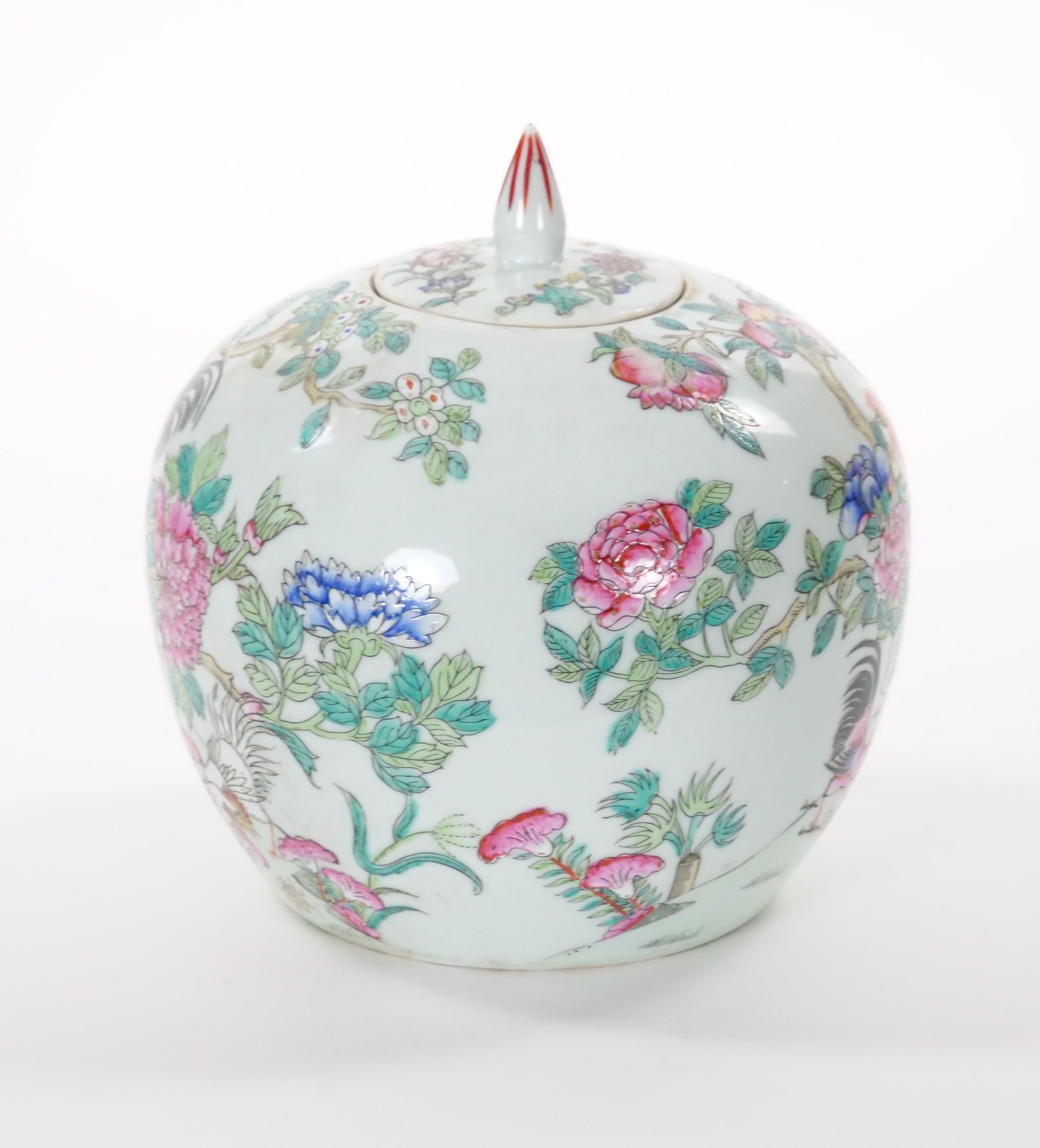 Urnas / Jarras Cubiertas Famille Rose Celadón Chinoiserie POrcelain en venta 3