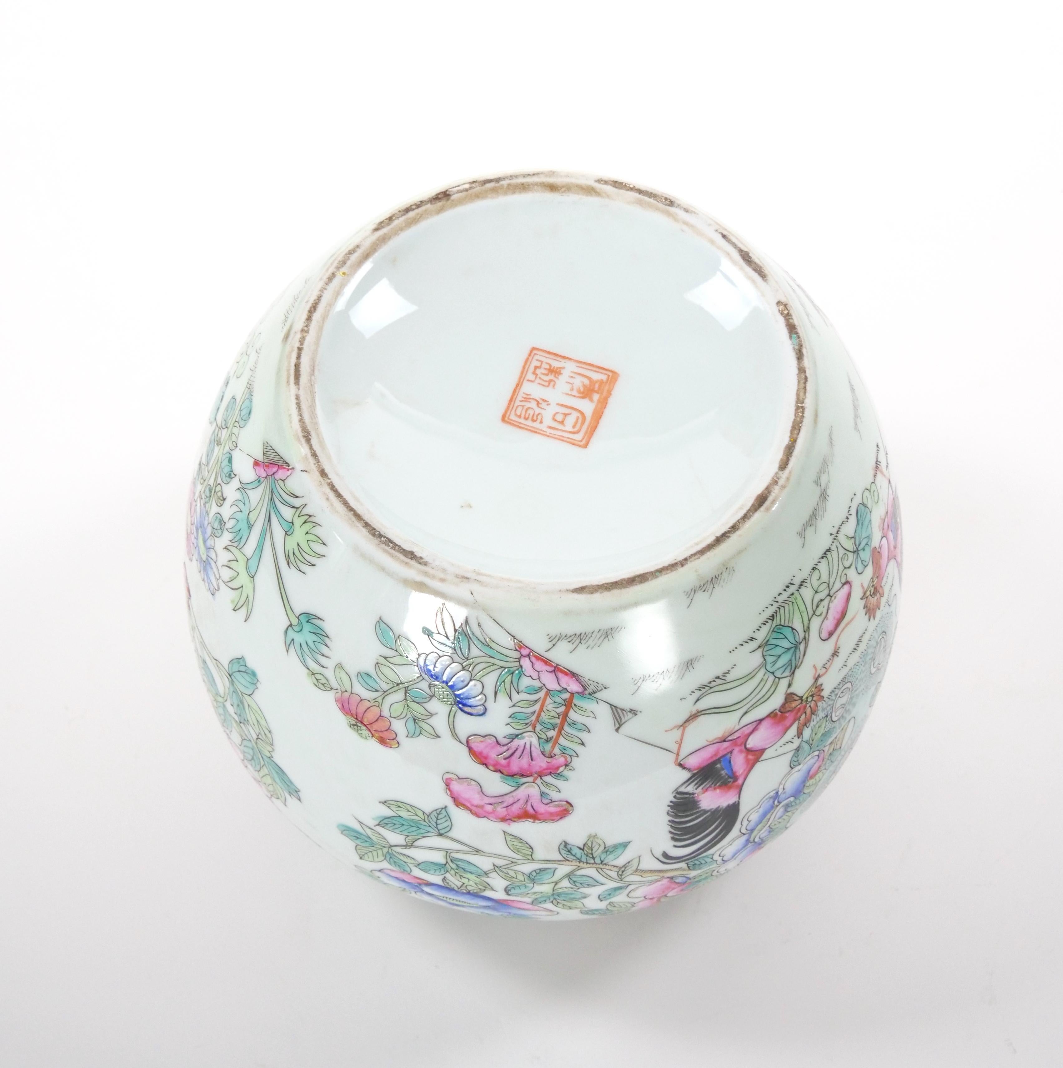 Urnas / Jarras Cubiertas Famille Rose Celadón Chinoiserie POrcelain en venta 7