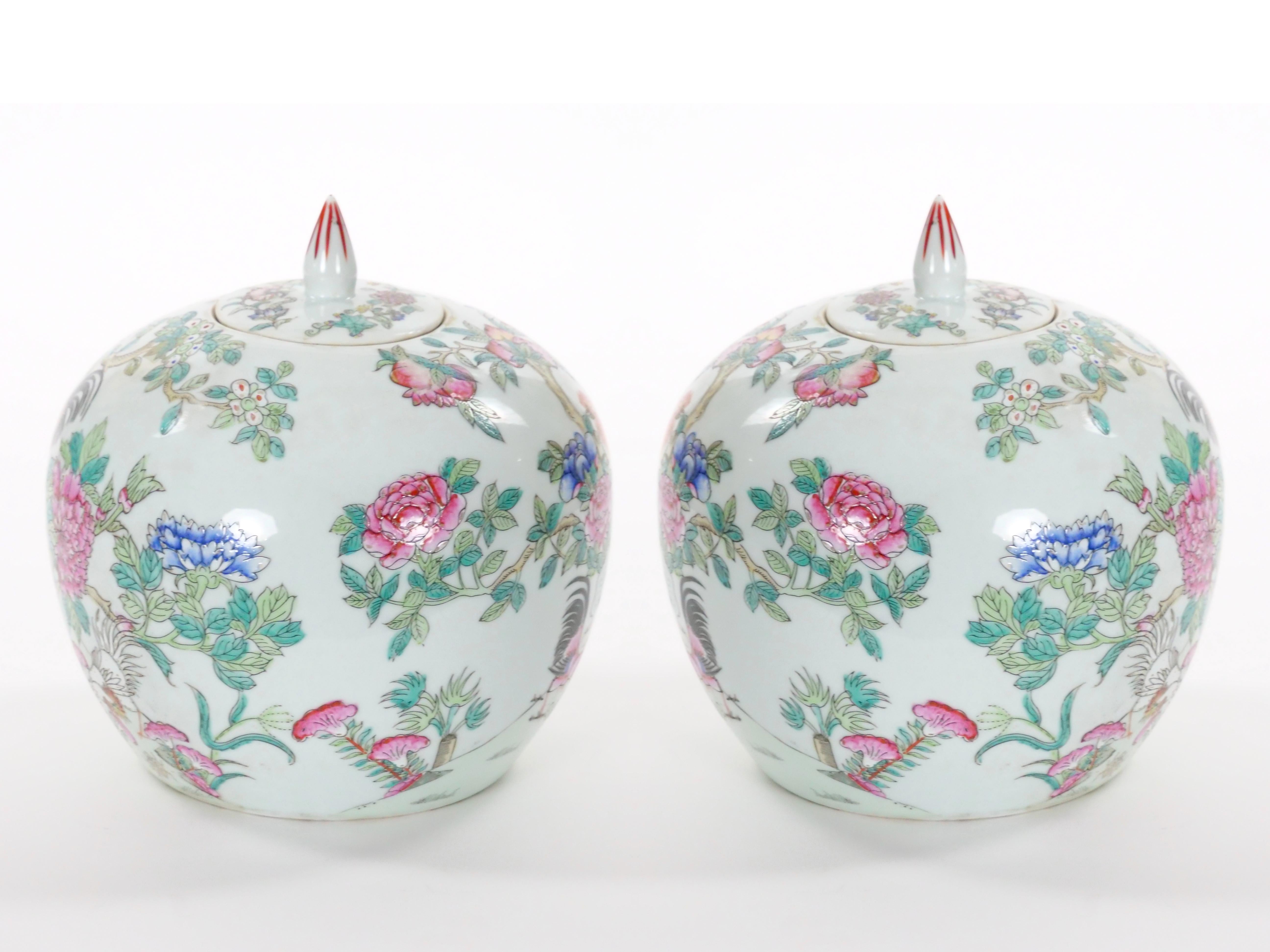 Urnas / Jarras Cubiertas Famille Rose Celadón Chinoiserie POrcelain Asiático en venta