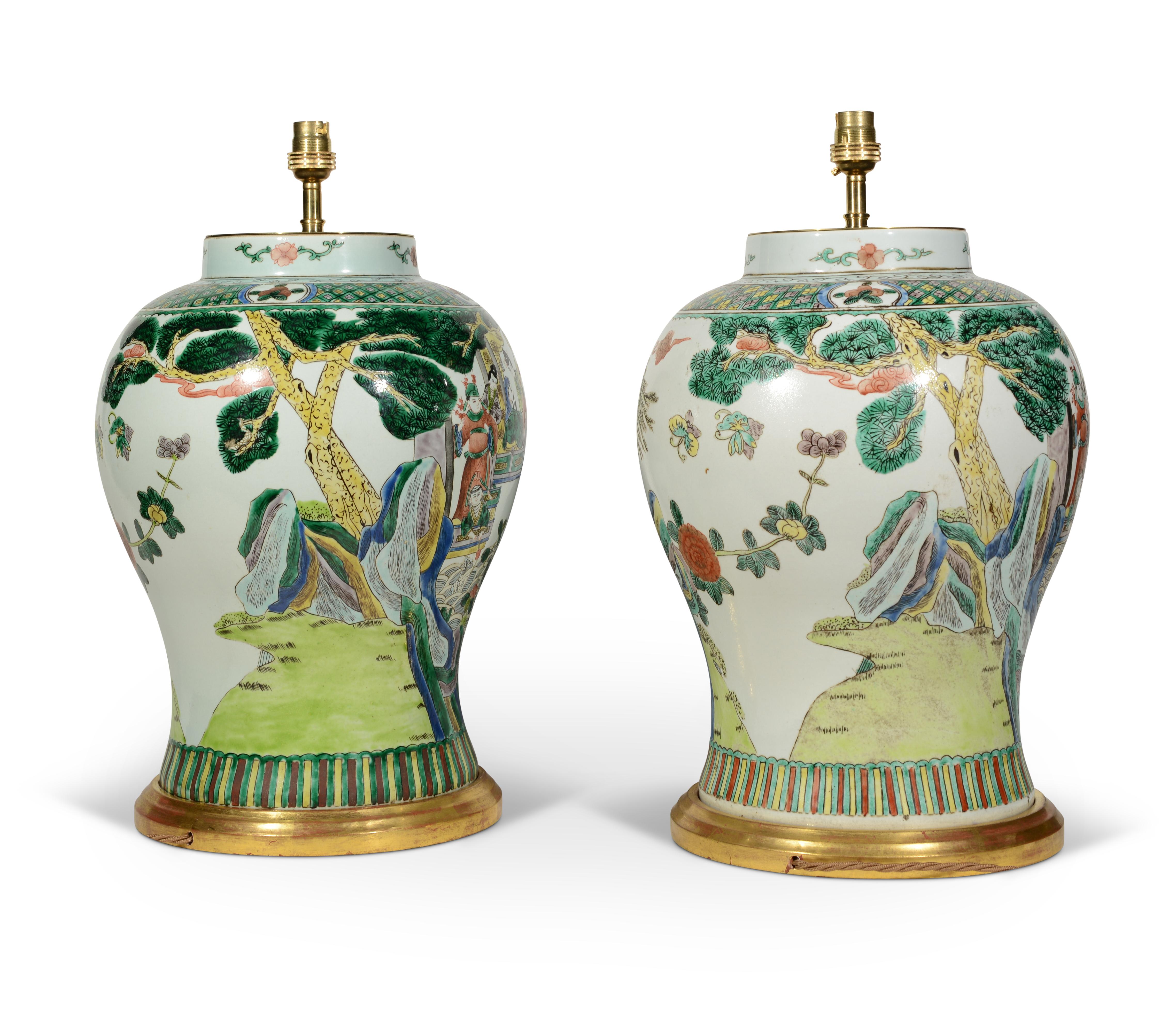 Famille Verte Chinese Pair of 20th Century Antique Table Lamps In Good Condition For Sale In London, GB