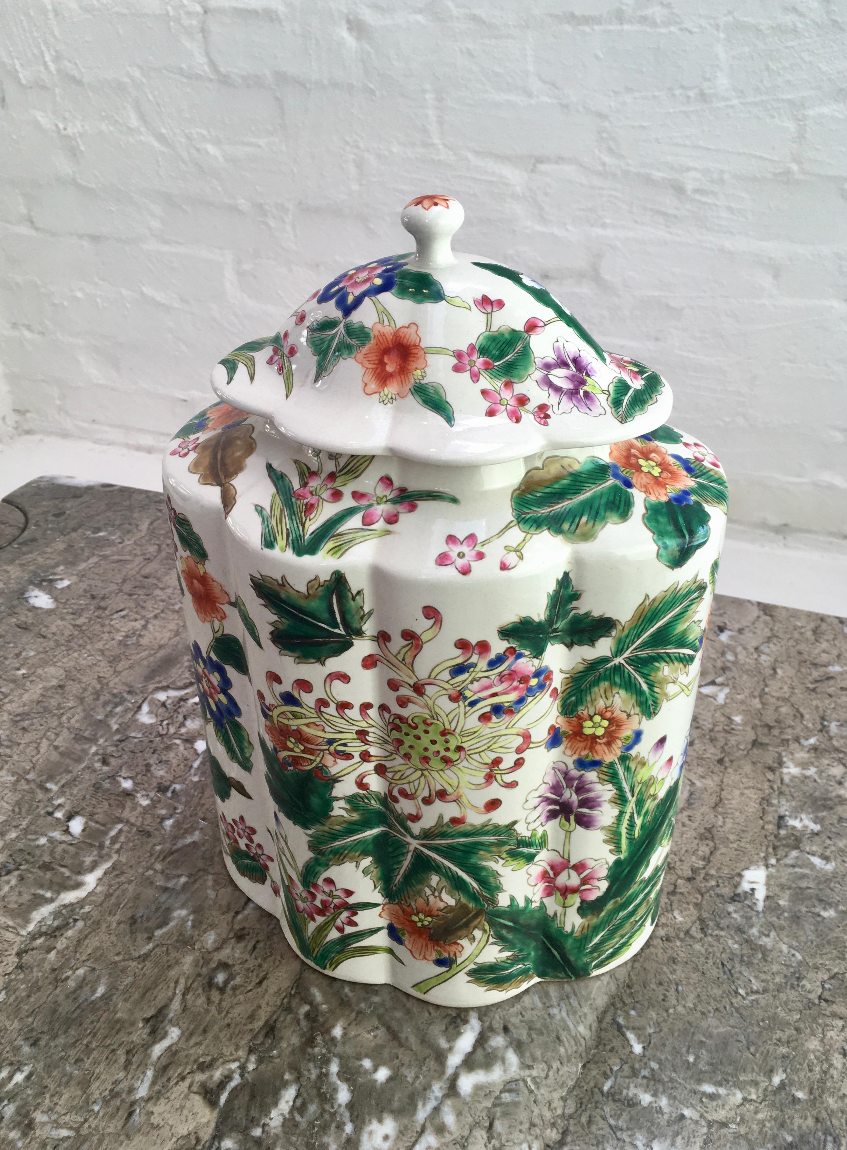 Hong Kong Famille Verte Kangxi Style Large Lobed Jar of late 20th Century Production