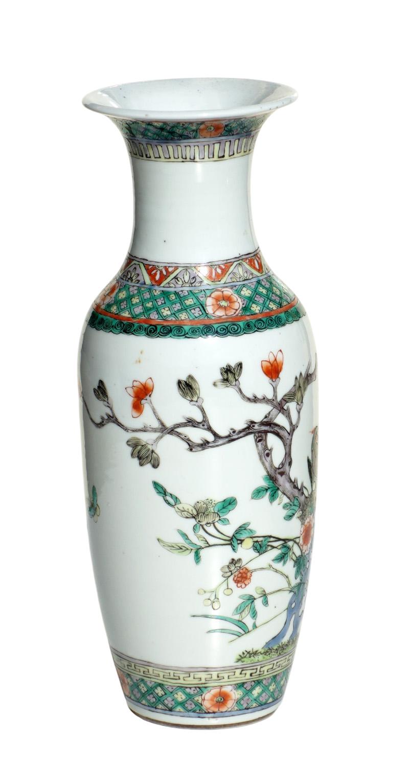 Famille Verte Dinastía Qing Arte chino Jarrón de porcelana antiguo principios del siglo XX en venta