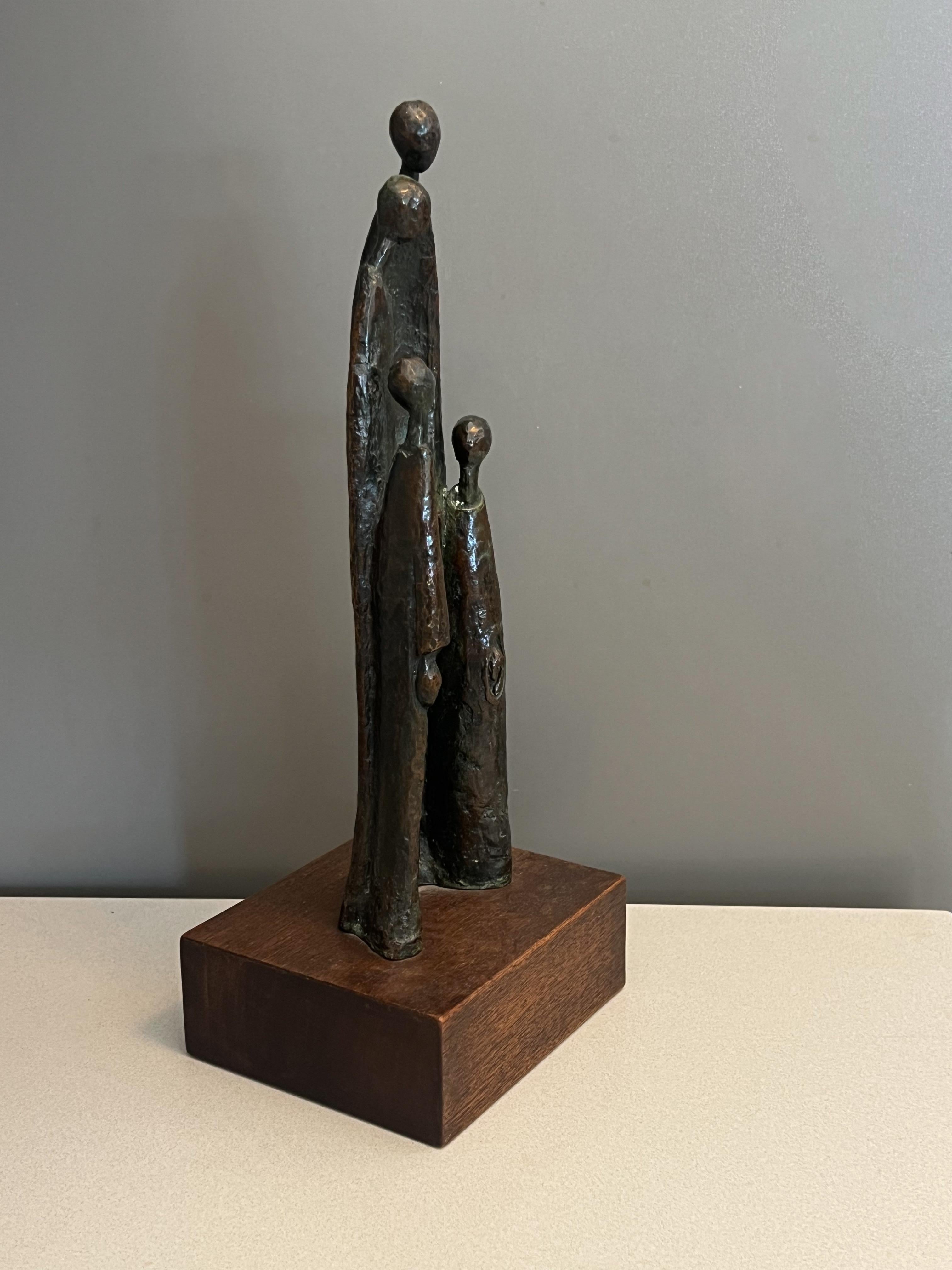 Mid-Century moderno Scultura in bronzo di famiglia degli anni '70 in vendita