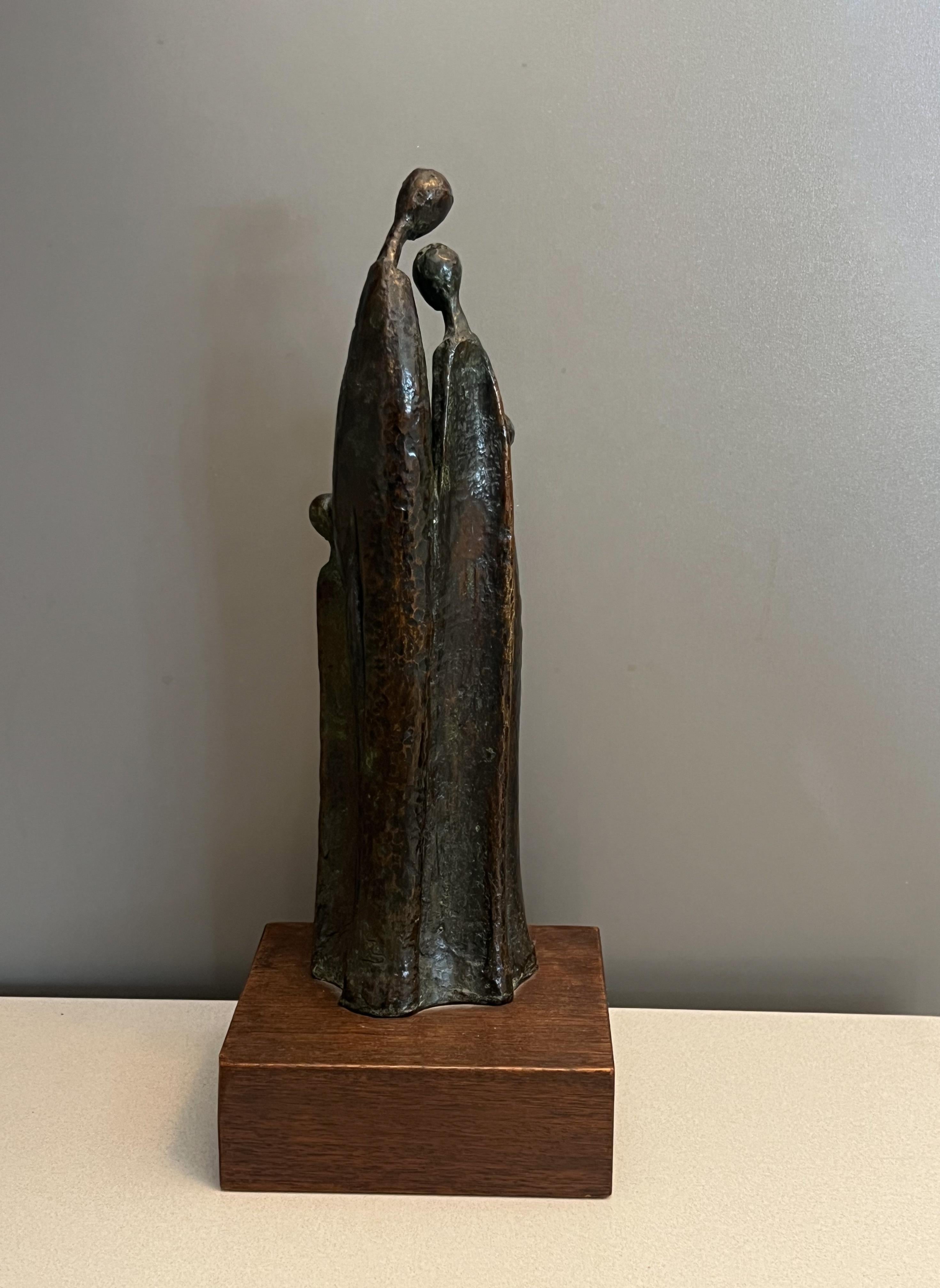 Fatto a mano Scultura in bronzo di famiglia degli anni '70 in vendita