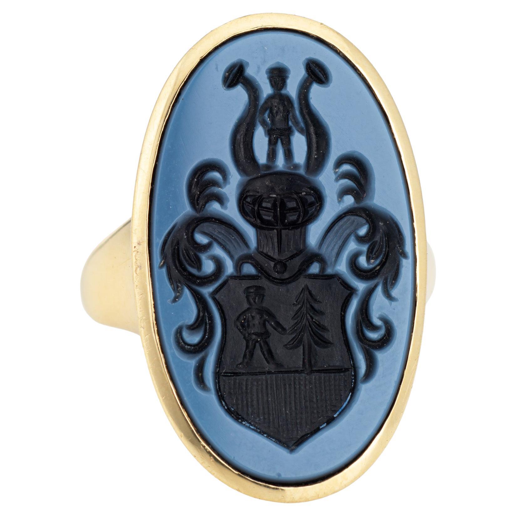 Family Crest Signet Ring Vintage 14k Yellow Gold Blue Agate Large Oval Sz 6 For Sale