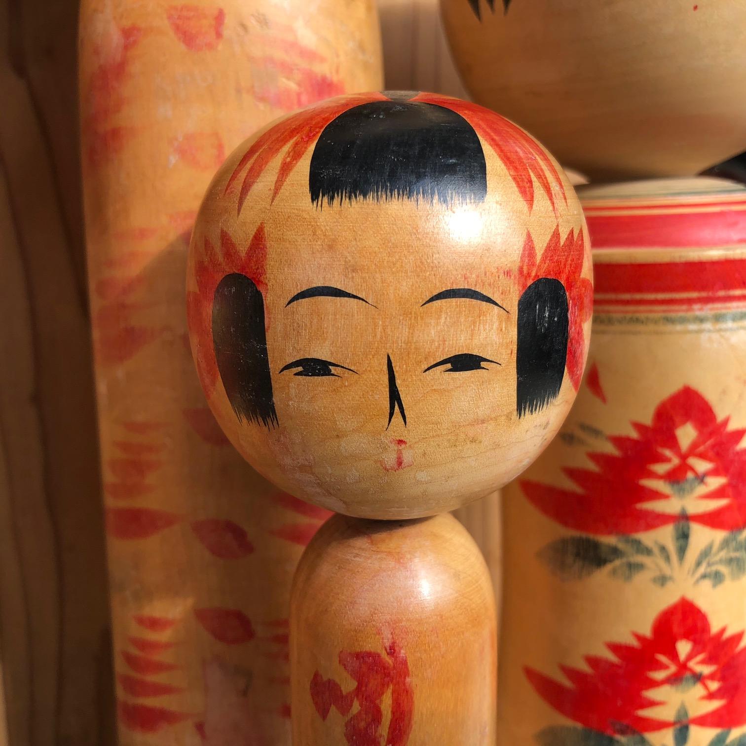 Family Five Old Japanese Famous Kokeshi Dolls, All Hand-Painted and Signed In Good Condition In South Burlington, VT