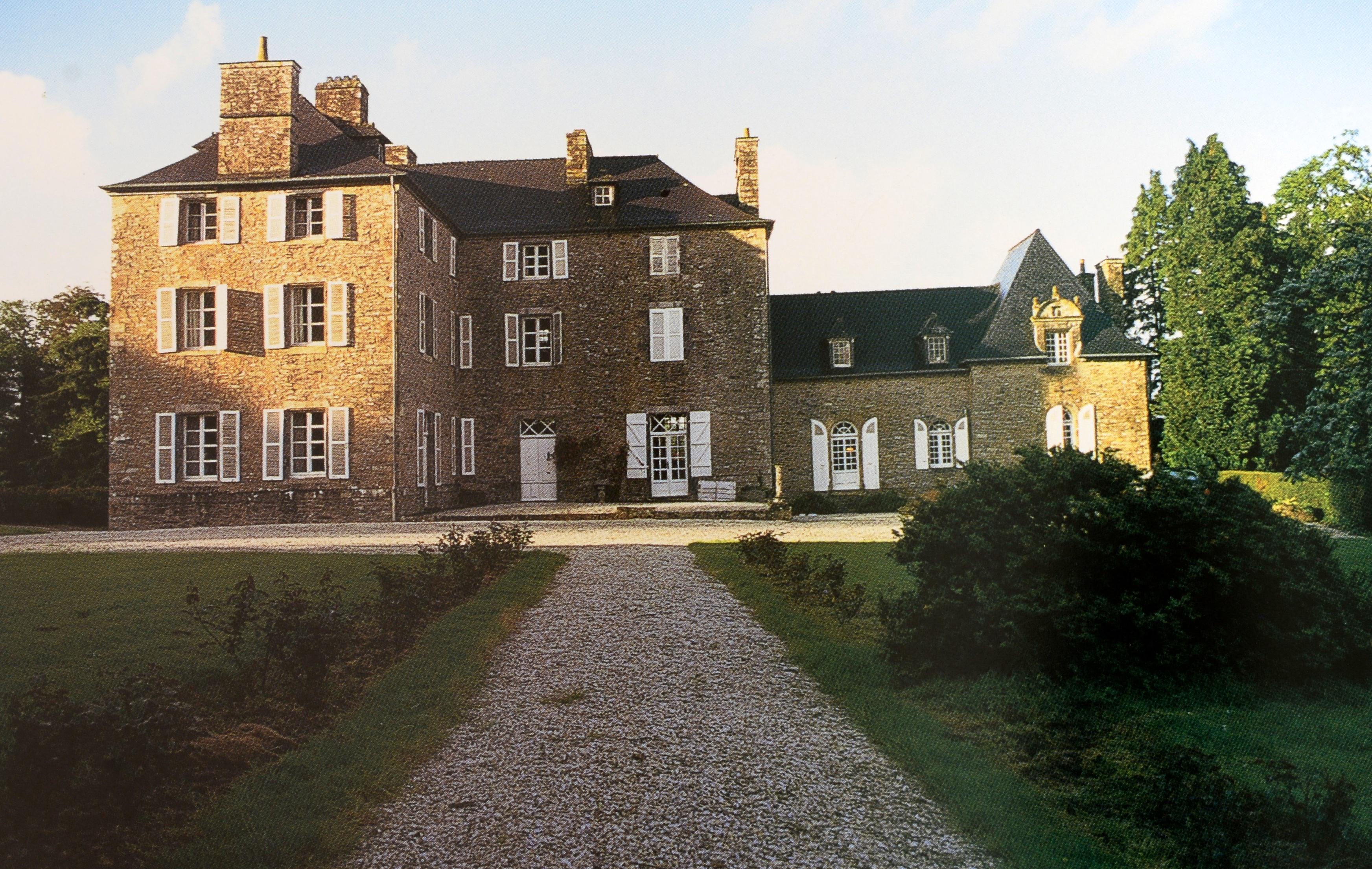 Première édition décrite « Family Houses in the Country » par Gilles De Chabaneix en vente 3