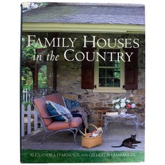 Première édition décrite « Family Houses in the Country » par Gilles De Chabaneix