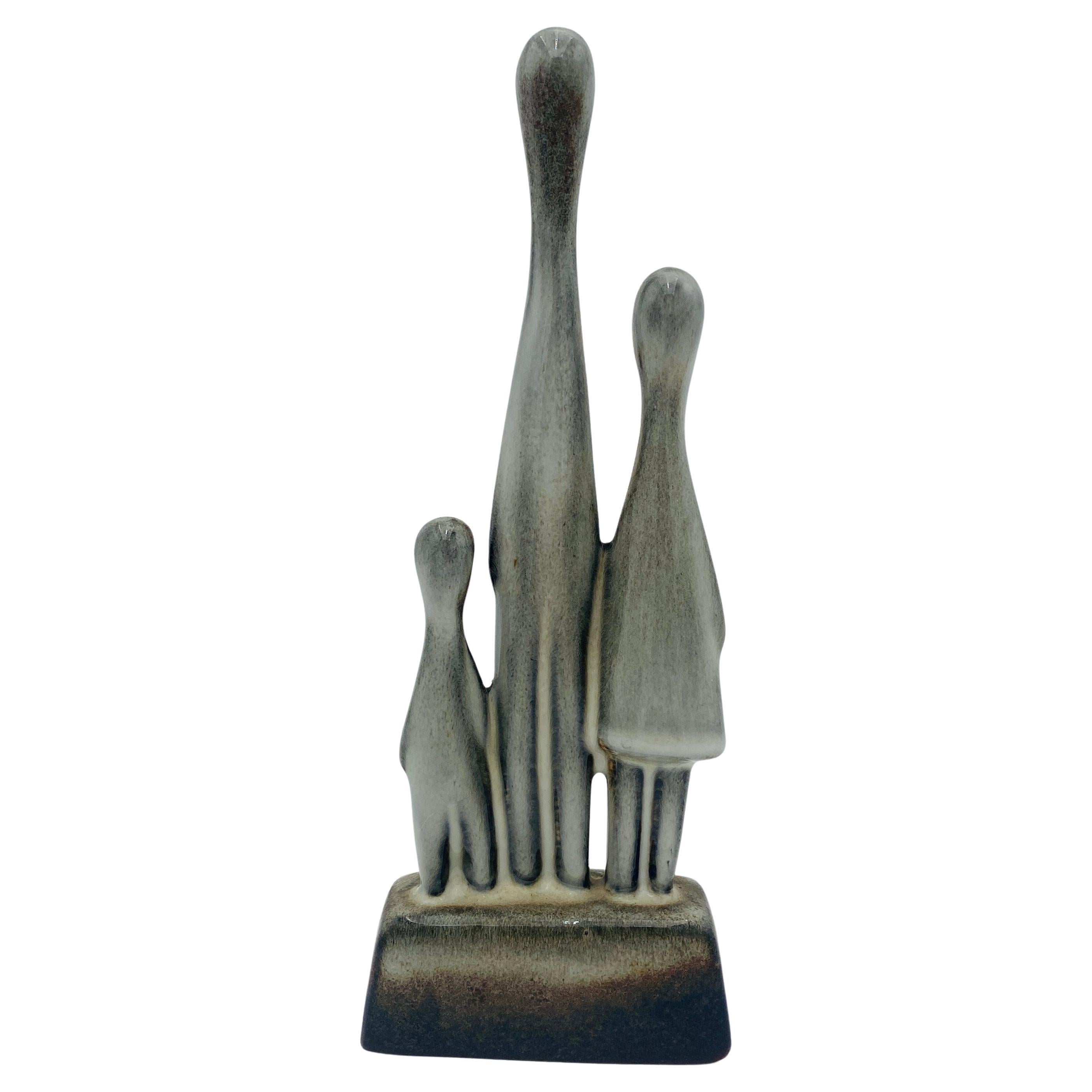 Familia de tres esculturas de porcelana de Howard Pierce en venta