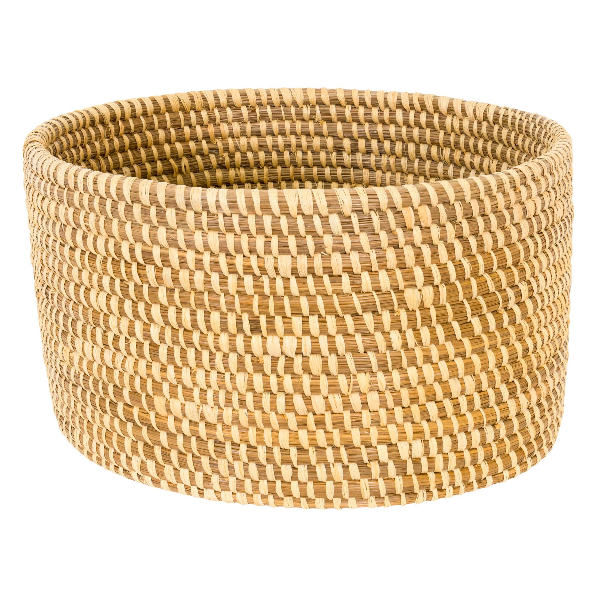 Hand-Woven Large Coushatta Pine Needle Basket For Sale