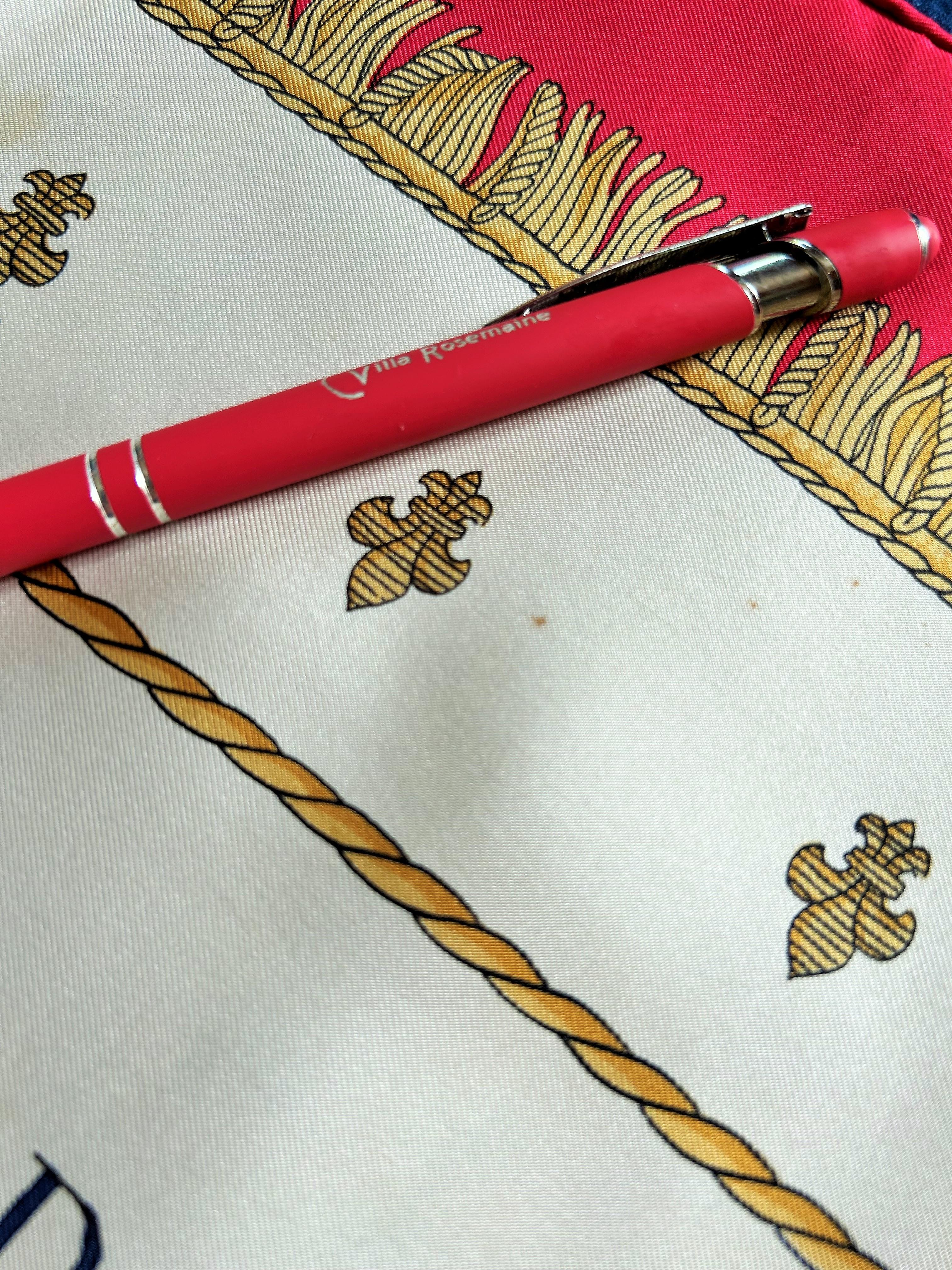 Famoso foulard di Hermès intitolato La Réale by Hugo Grygkar con la sua scatola CIRCA 1990 in vendita 12