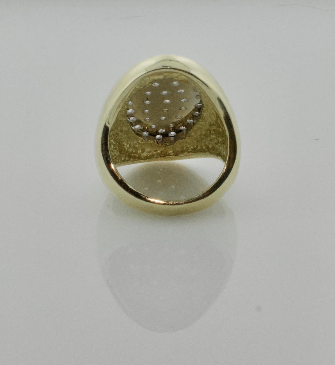 Pave Diamond Ring in 18 Karat 2.00 Carat in 18 Karat In Excellent Condition For Sale In Wailea, HI