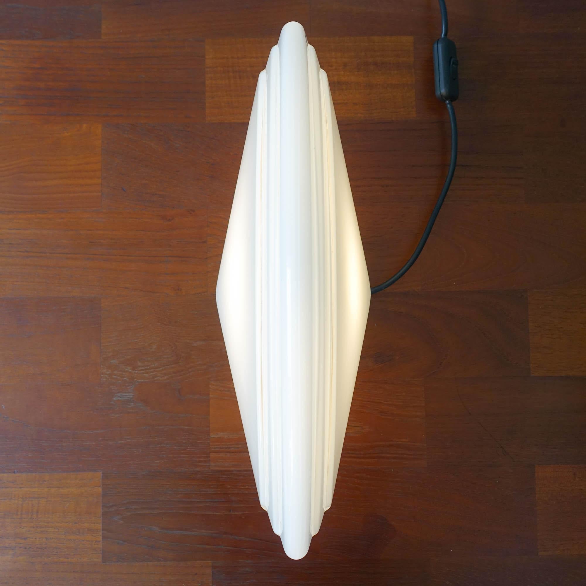 Fan-Shaped AV Mazzega Murano Glass Table Lamp, 1970s For Sale 3
