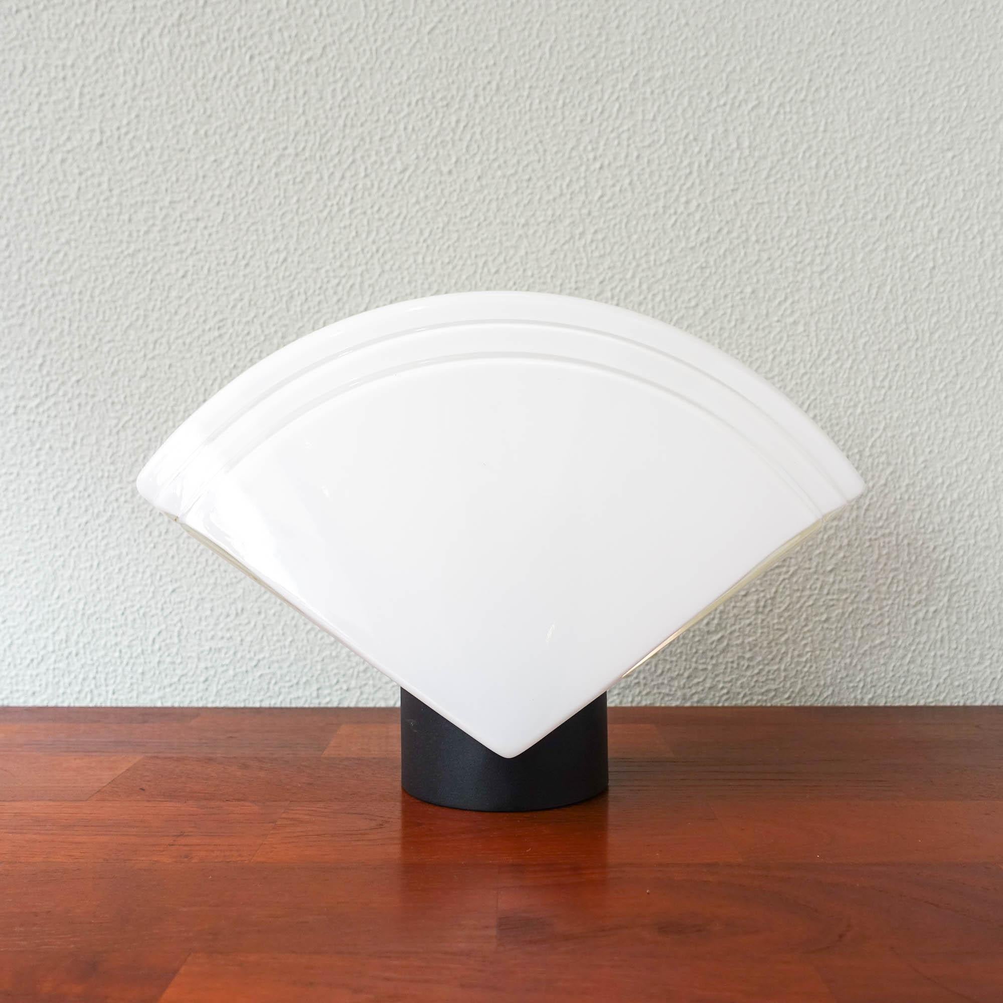 Italian Fan-Shaped AV Mazzega Murano Glass Table Lamp, 1970s For Sale