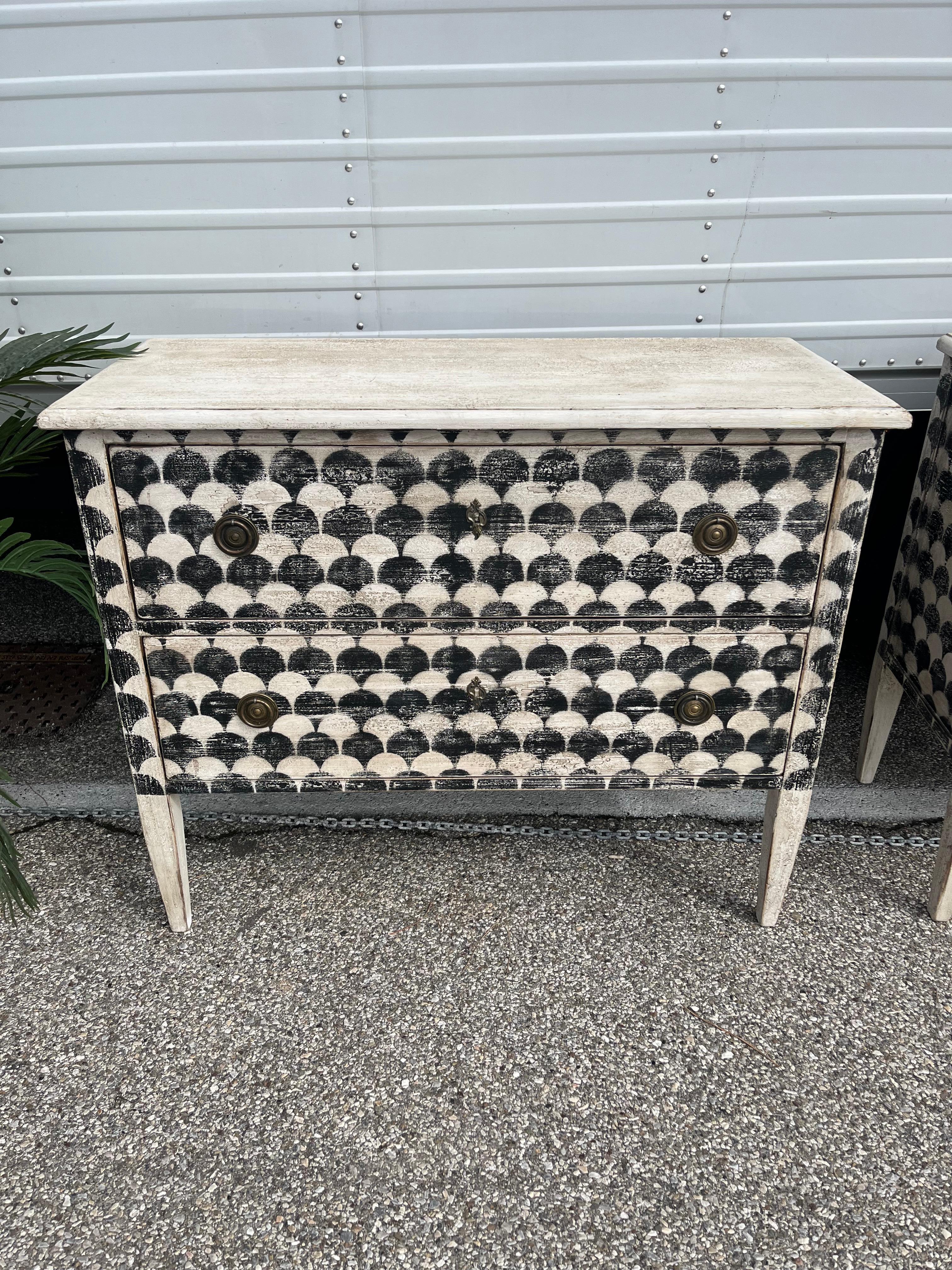 Italian Fan style drawer with white top in vendita