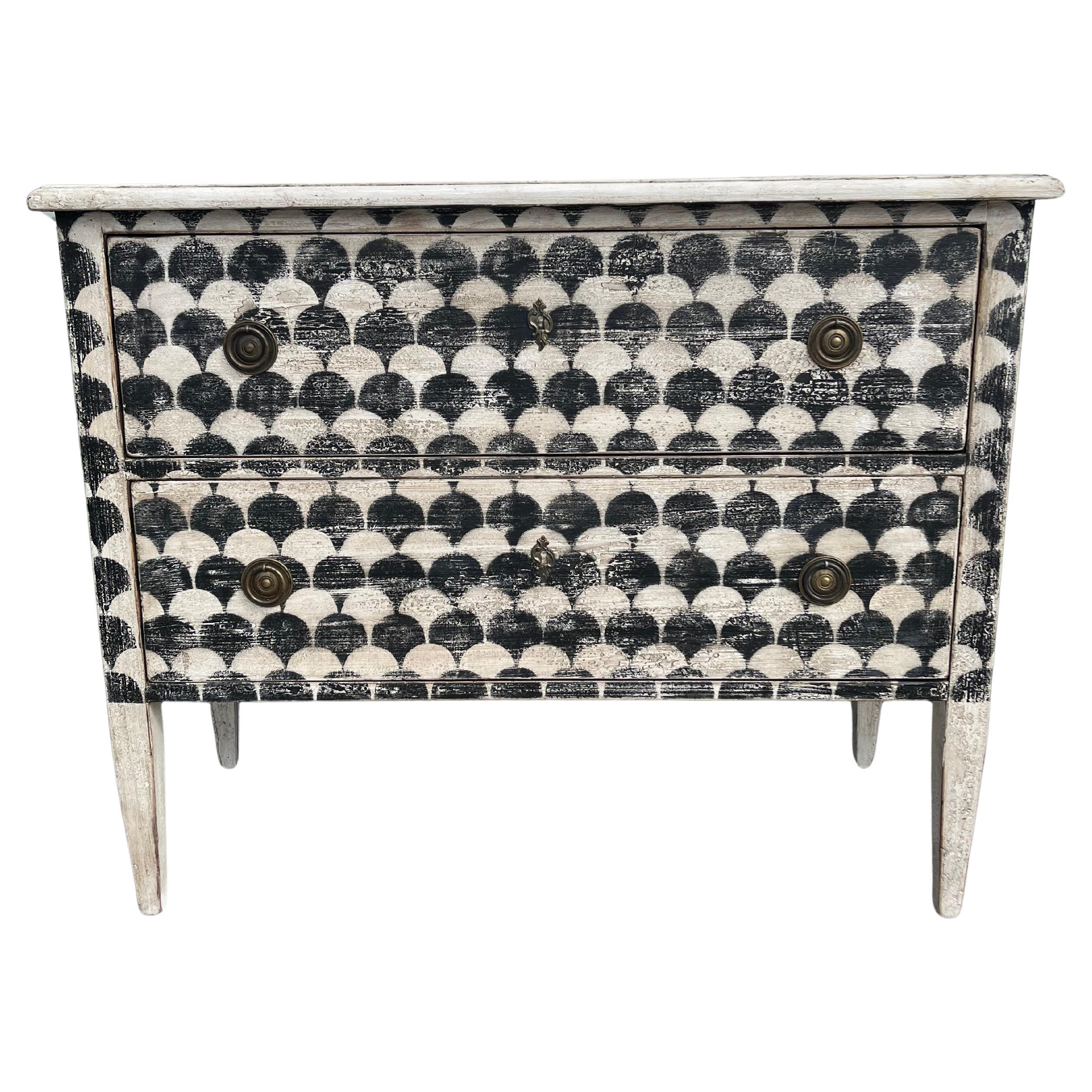 Fan style drawer with white top in vendita