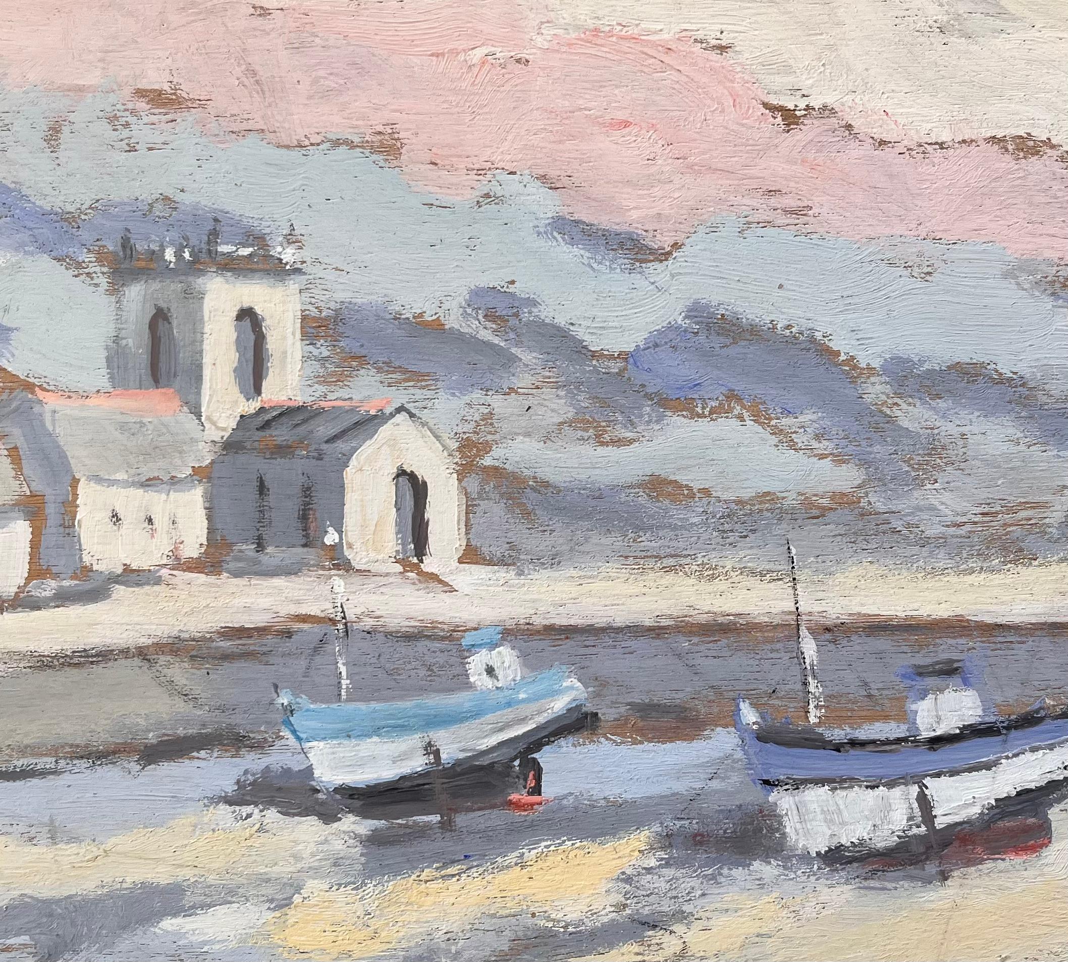 Iglesia costera y barcos de pesca a la luz de la mañana con cielo rosa en venta 2