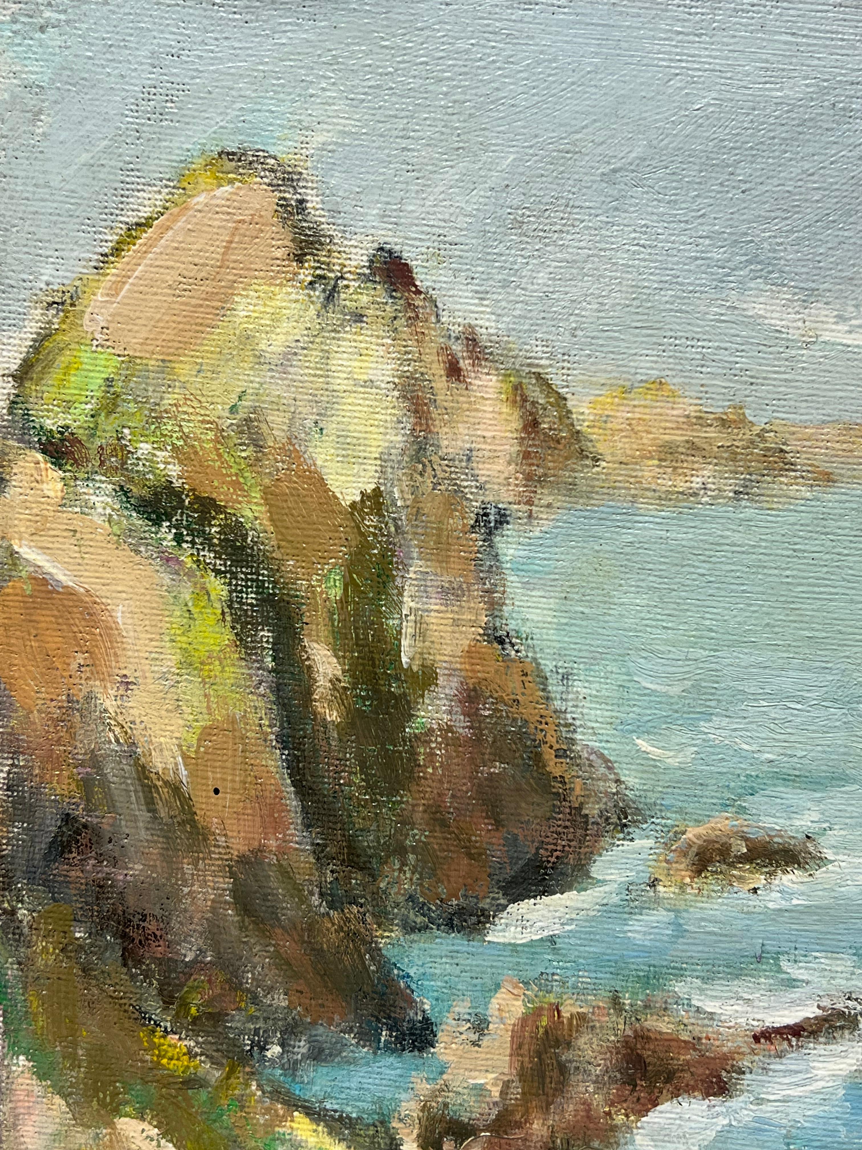Scena costiera con scogliere rocciose e acque blu La Pointe du Van Bretagna - Landscape Painting Grigio di Fanch Lel