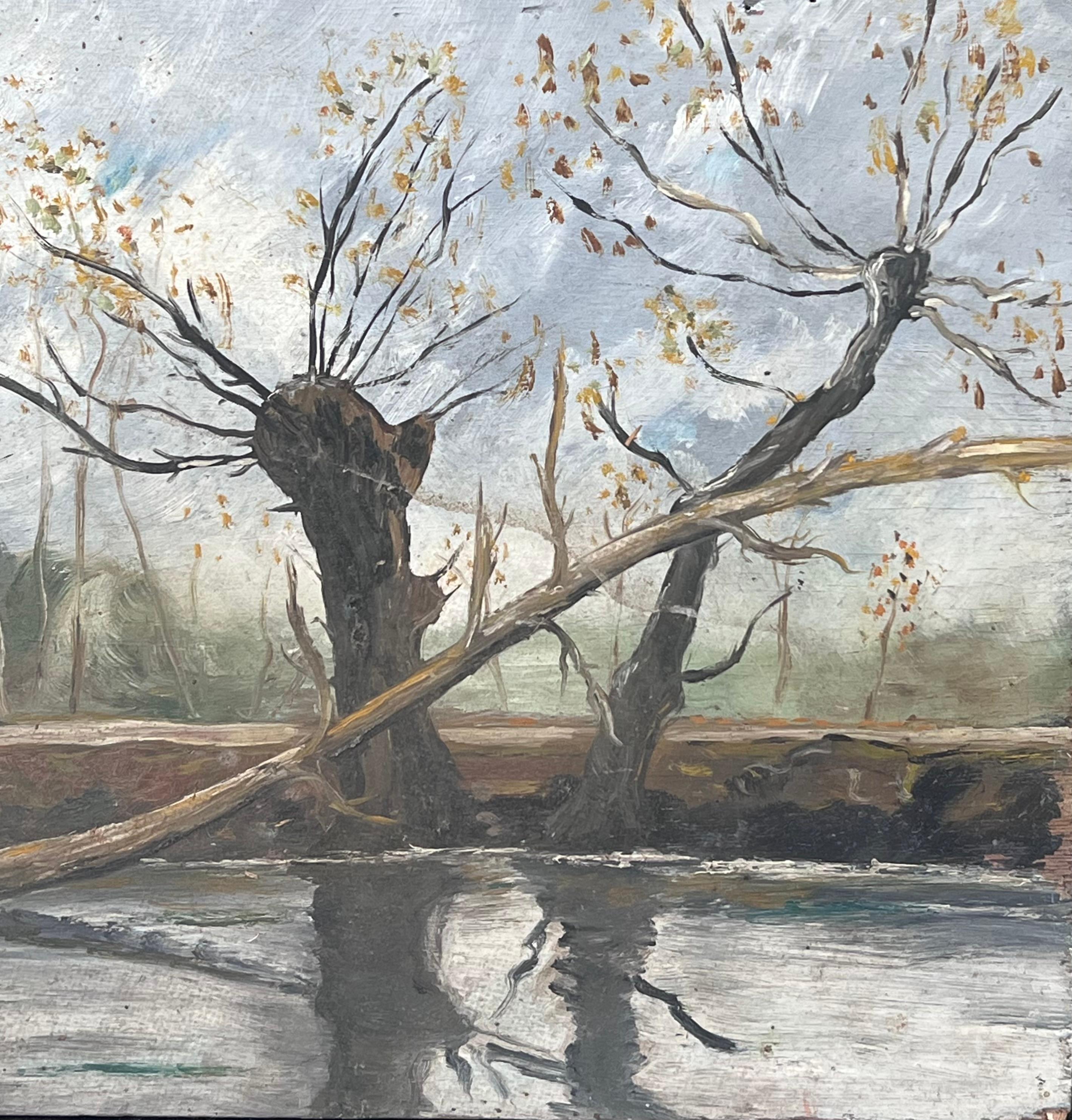 Arbre tombé sur l'hiver Village Riverside Paysage français Peinture à l'huile - Gris Landscape Painting par Fanch Lel