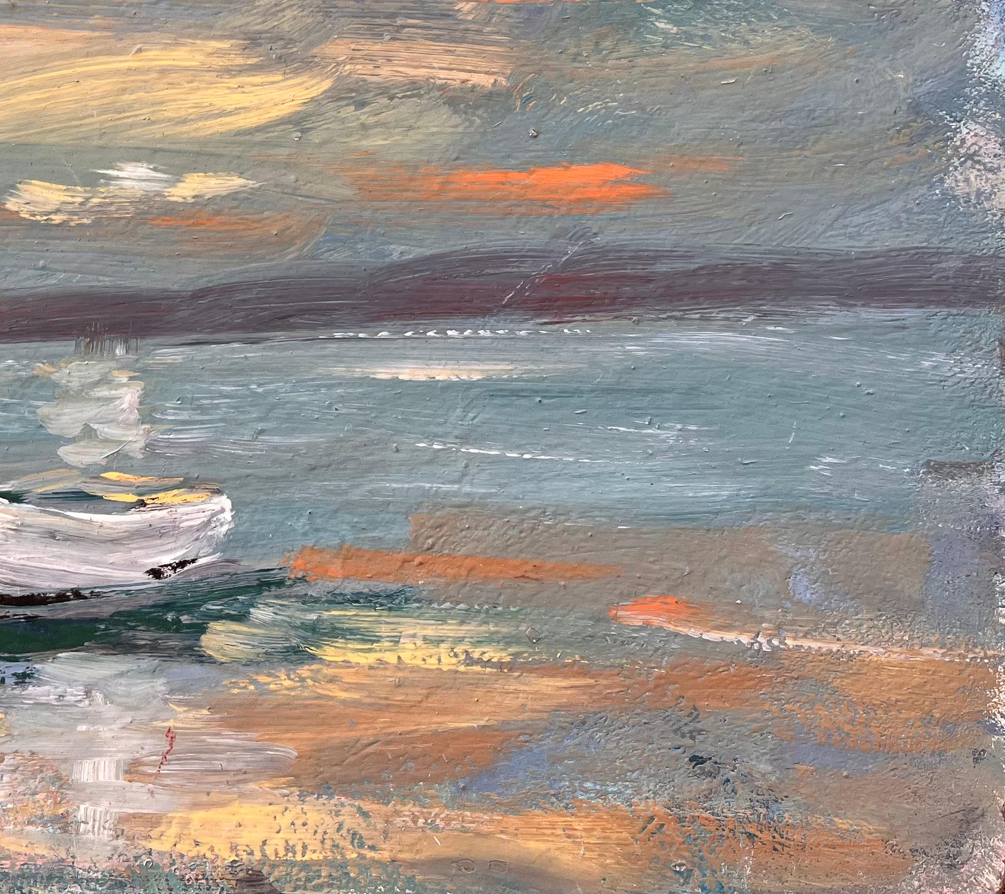 Französisches Küsten-Ölgemälde eines kleinen Ruderboots auf See unter dramatischem Sonnenuntergangshimmel (Grau), Abstract Painting, von Fanch Lel