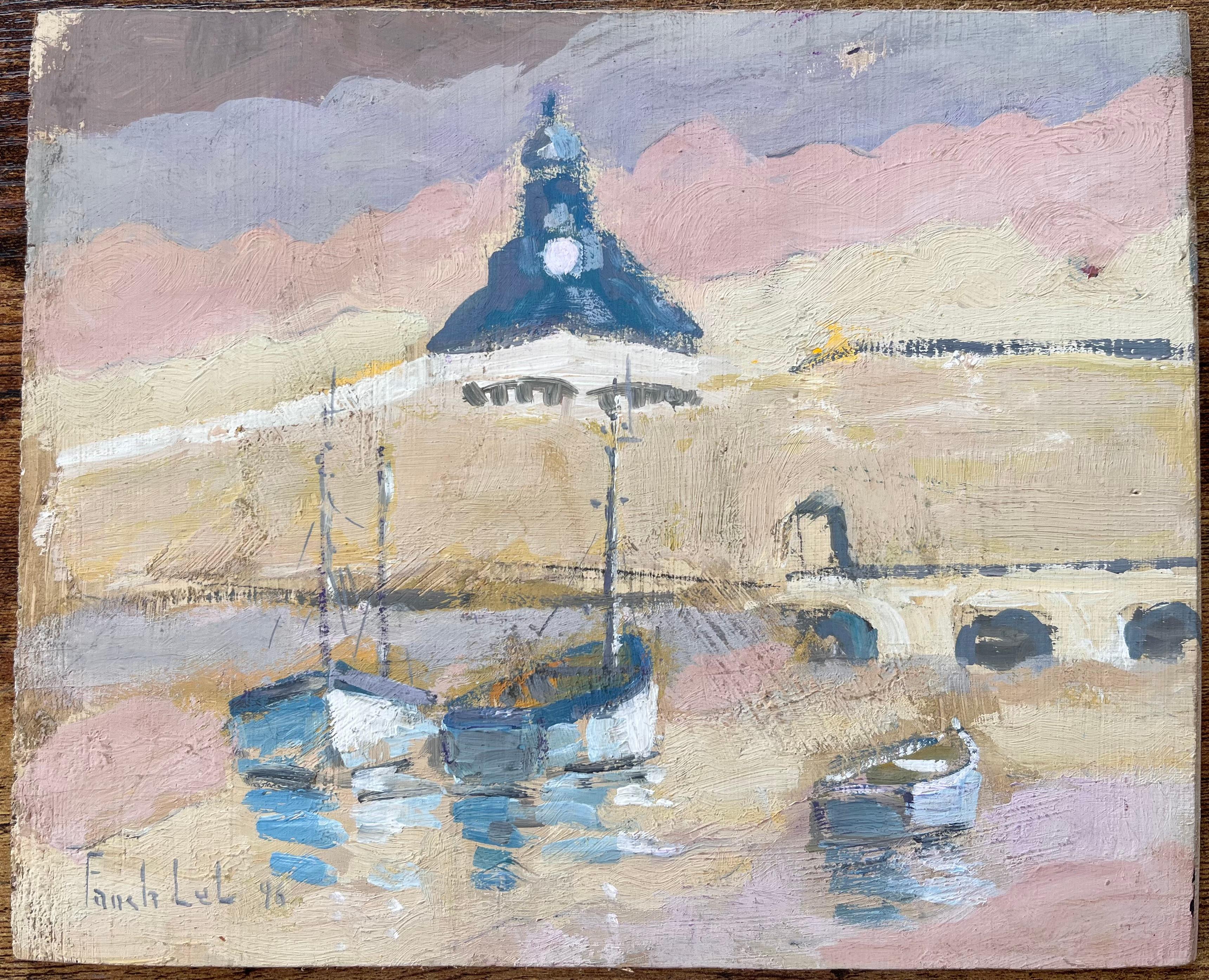 Französische Hafenszene mit Booten und Uhrenbrücke von Fanch Lel im Angebot 1